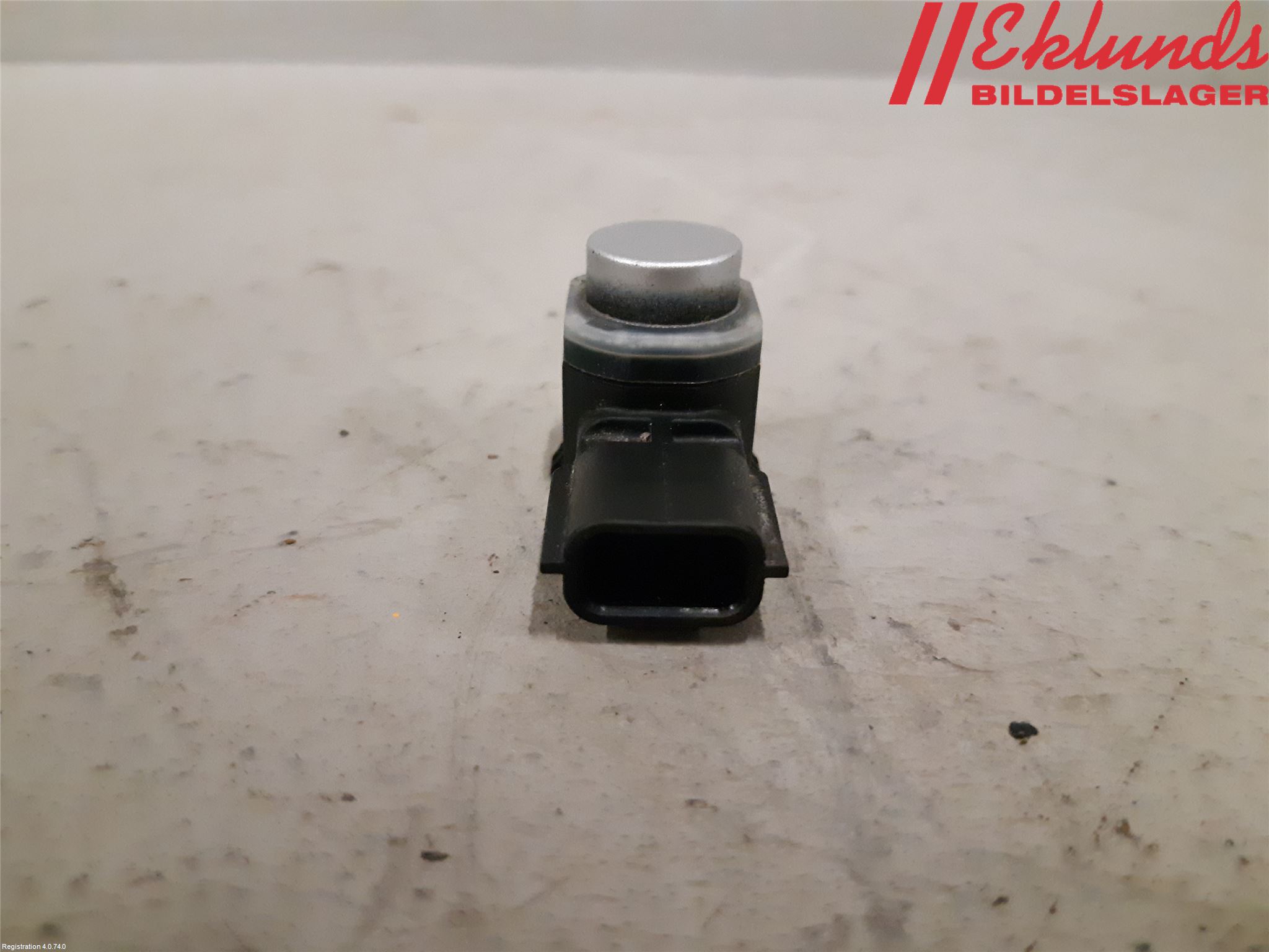 Renault CAPTUR 13-19 Parkeringshjälp Backsensor