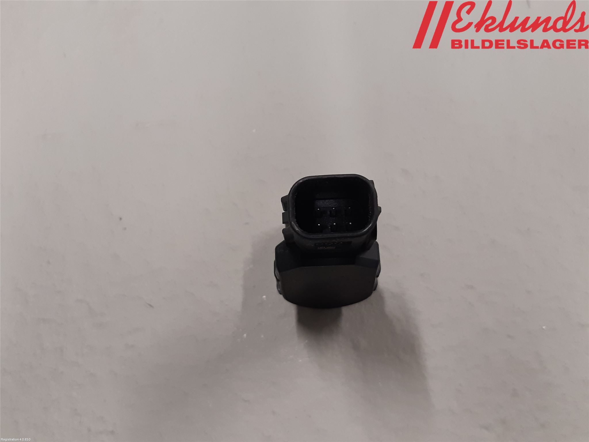 Toyota RAV4 19- Parkeringshjälp Backsensor