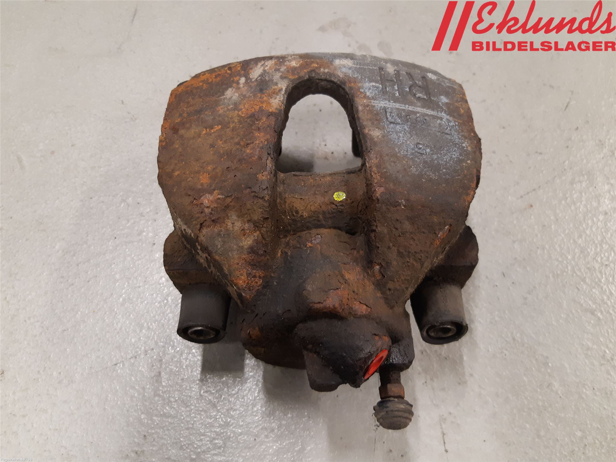 Ford FOCUS     04-07 Bromsok Fram Höger