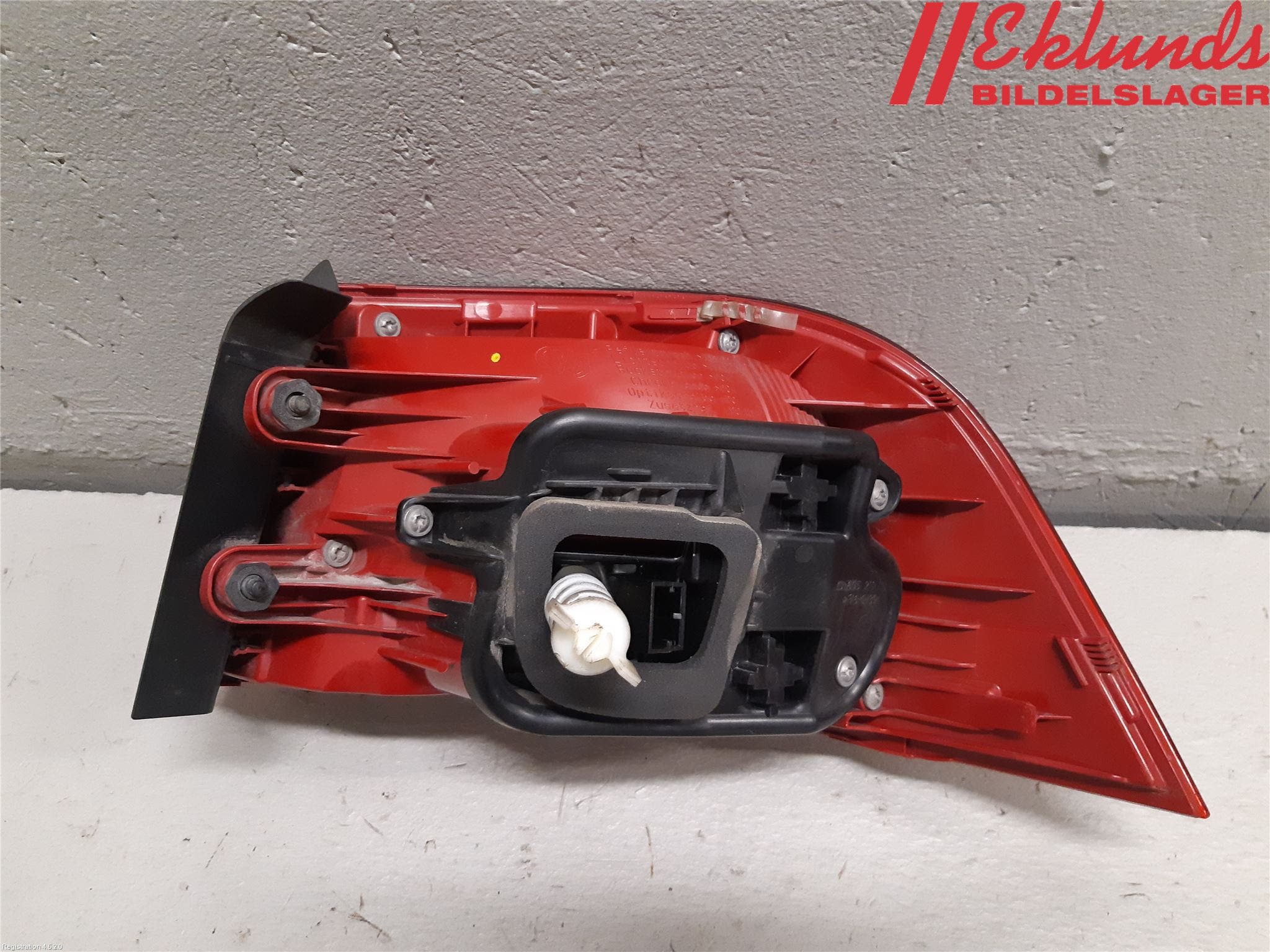 Volkswagen VW PASSAT 11-14 Bakljus Vänster