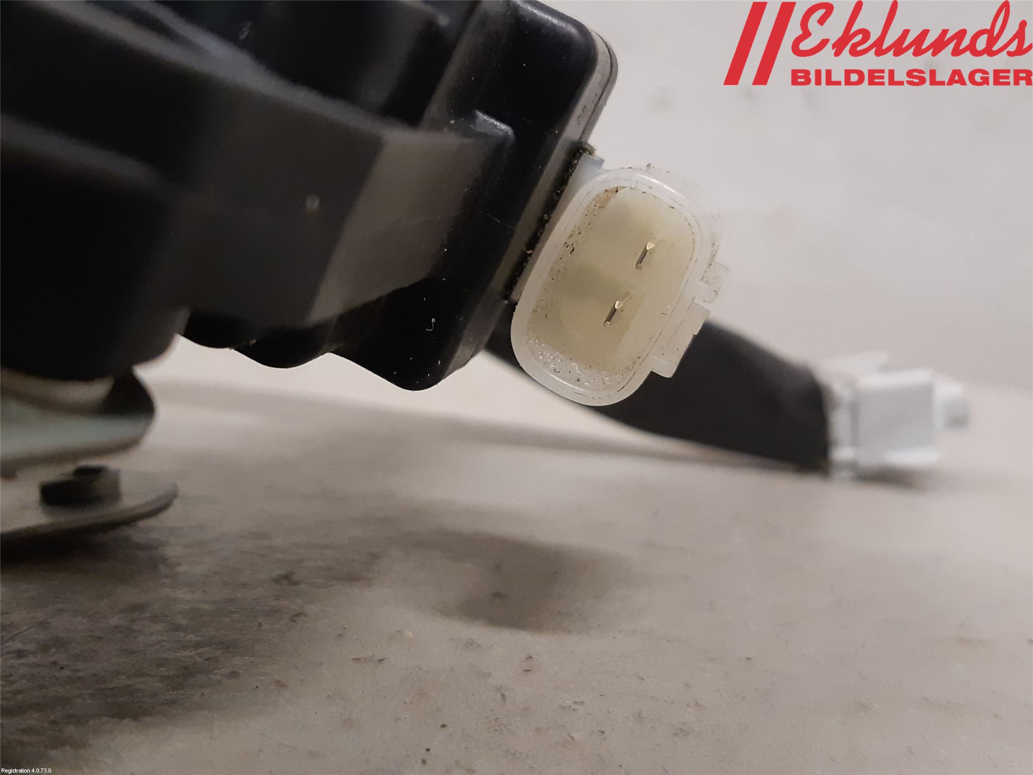 Toyota RAV4 19- Låskista Baklucka