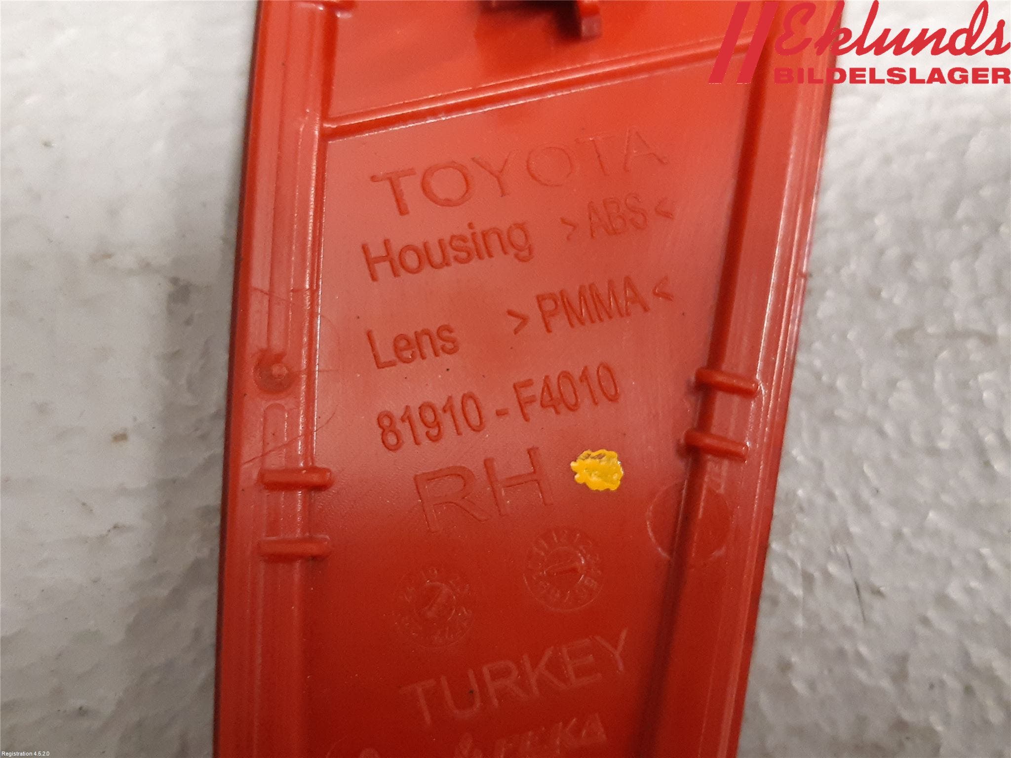 Toyota YARIS XP21 20- Dimljus/Reflex Bak