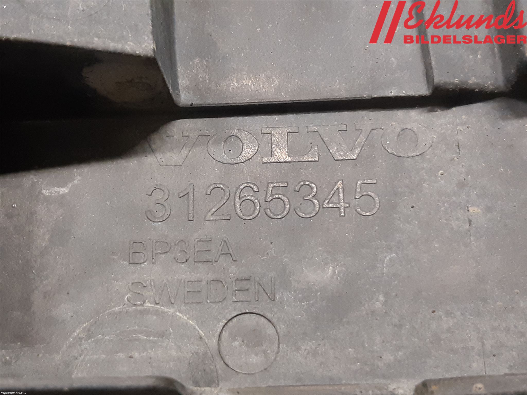 Volvo V70 08-13 Stötfångarfäste Fram Hö