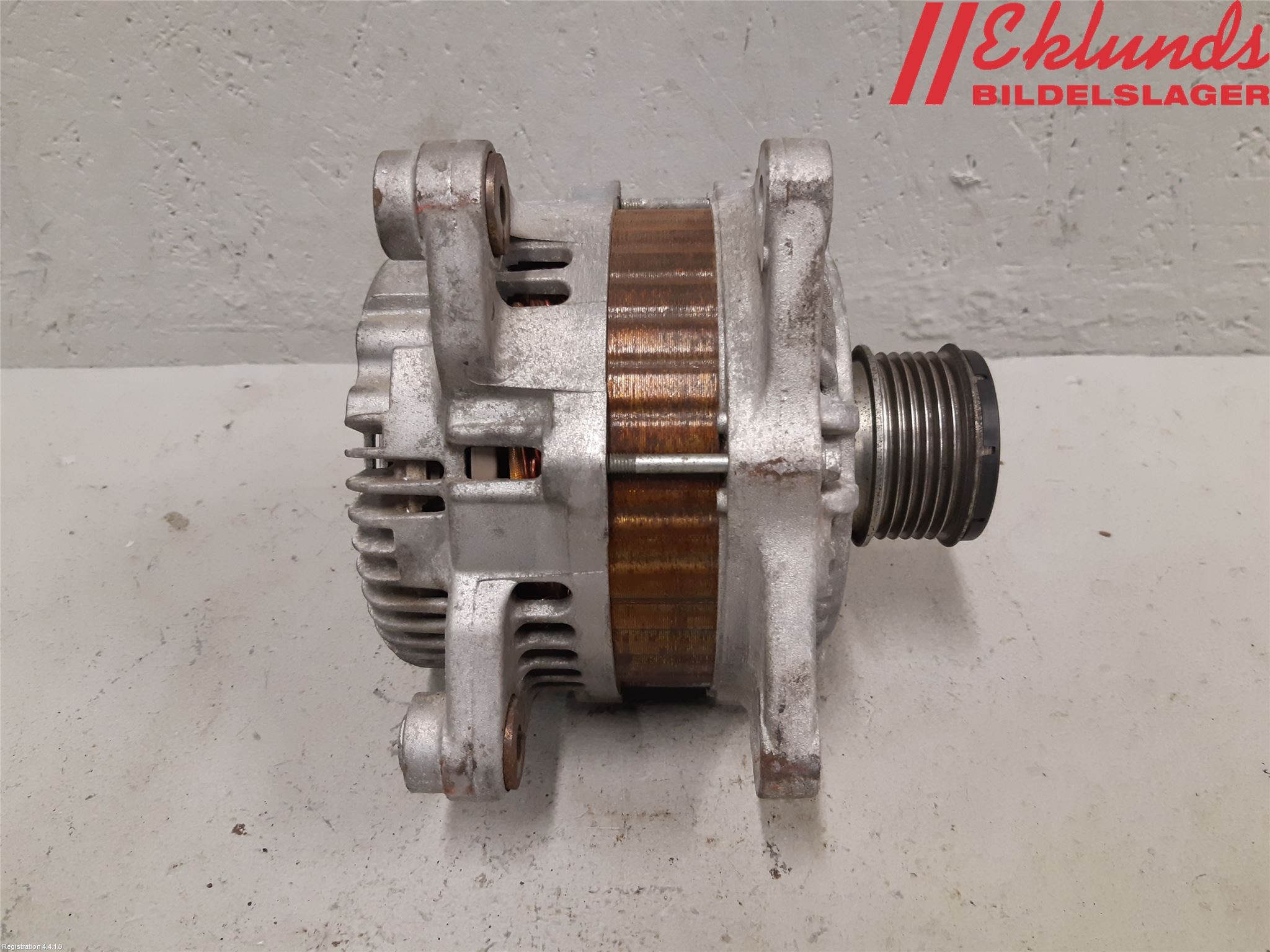 Nissan NV200/NV200 COMBI Generator