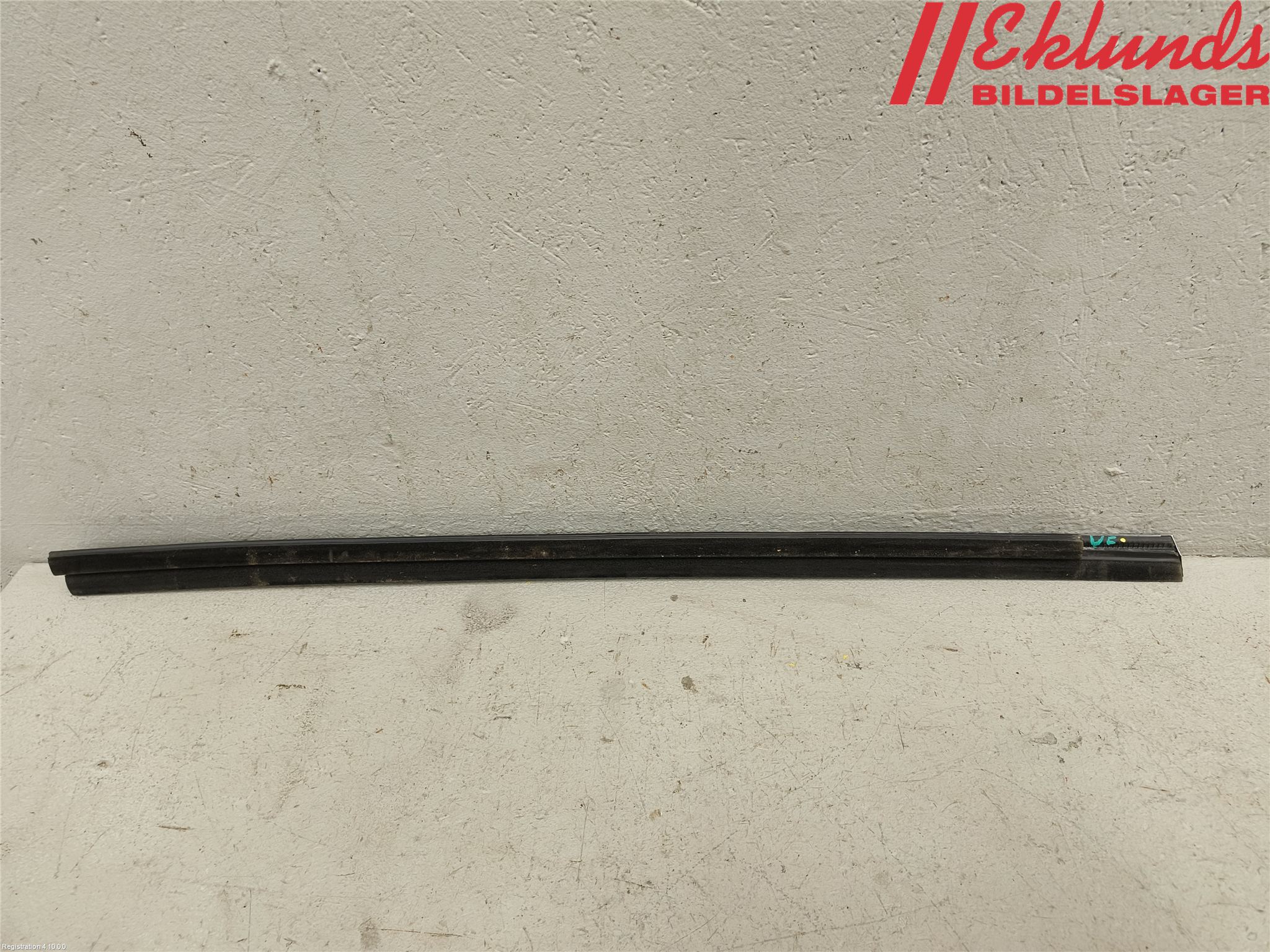 Tesla MODEL S 13- Dörr Dekorlist Fram Vä