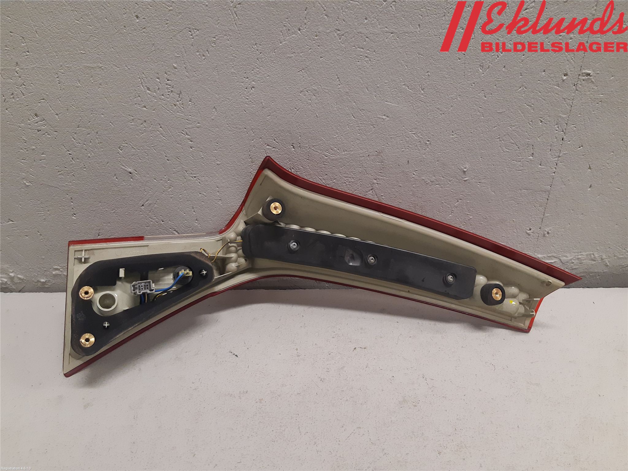 Volvo V70 08-13 Bakljus Lucka Hö