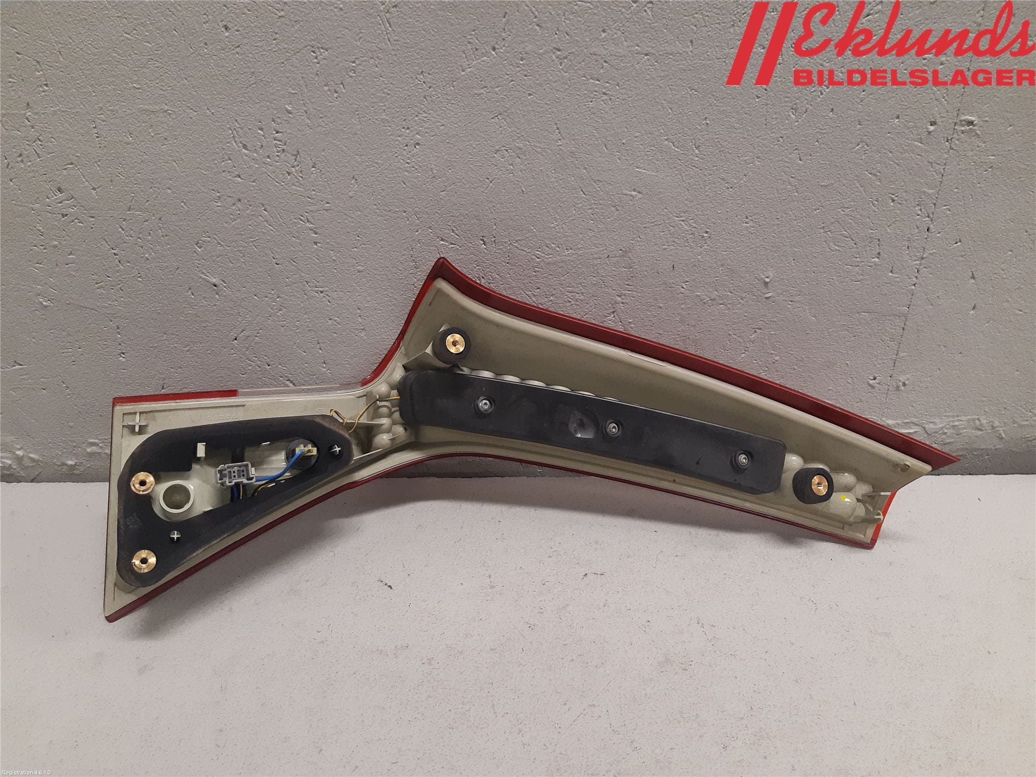 Volvo V70 08-13 Bakljus Lucka Hö