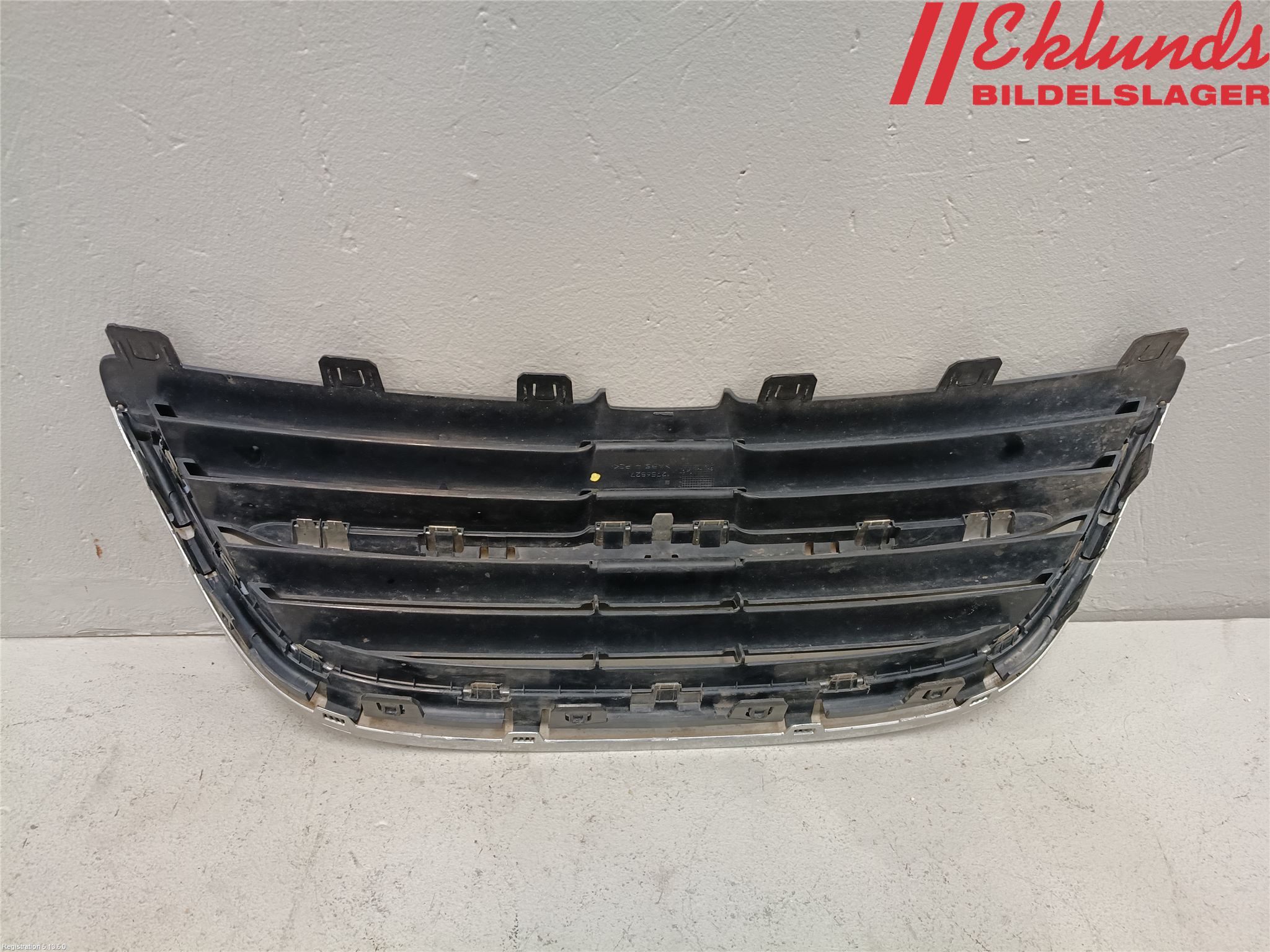 Saab 9-5     06-10 Grilldel Mitt