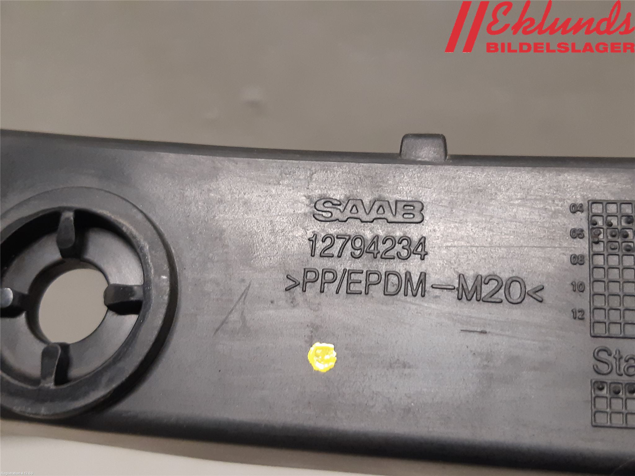 Saab 9-3 VER2/VER3 08-15 Stötfångarfäste Bak Vä