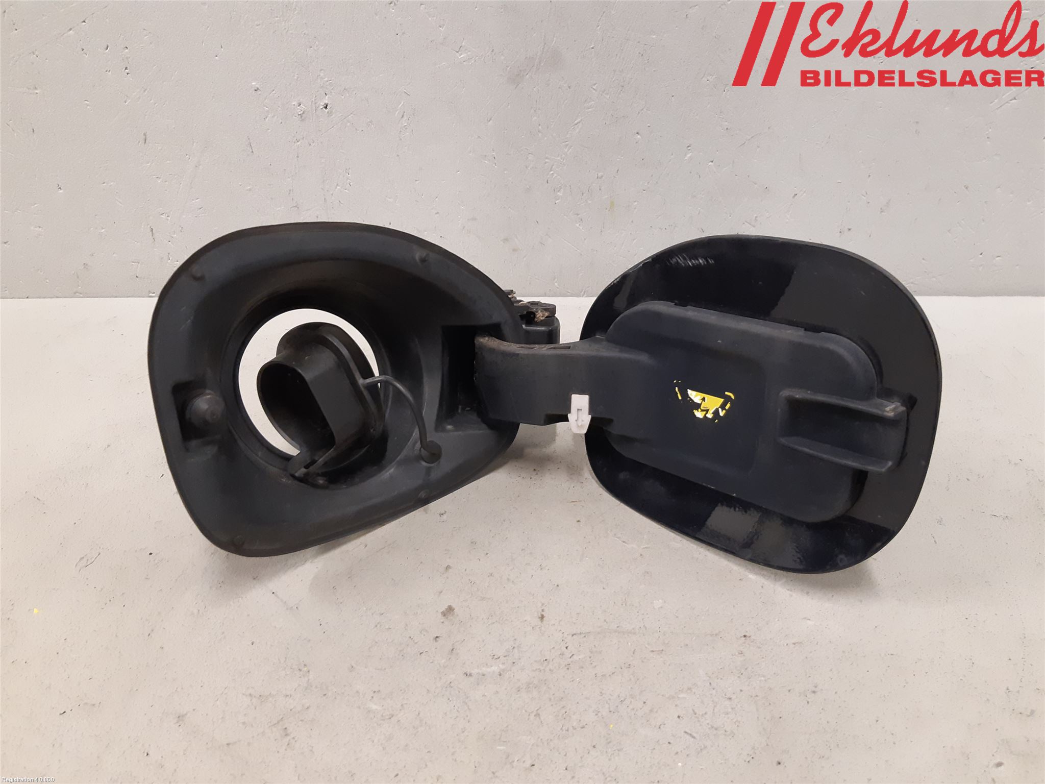 Volvo V60 11-13 Tanklucka