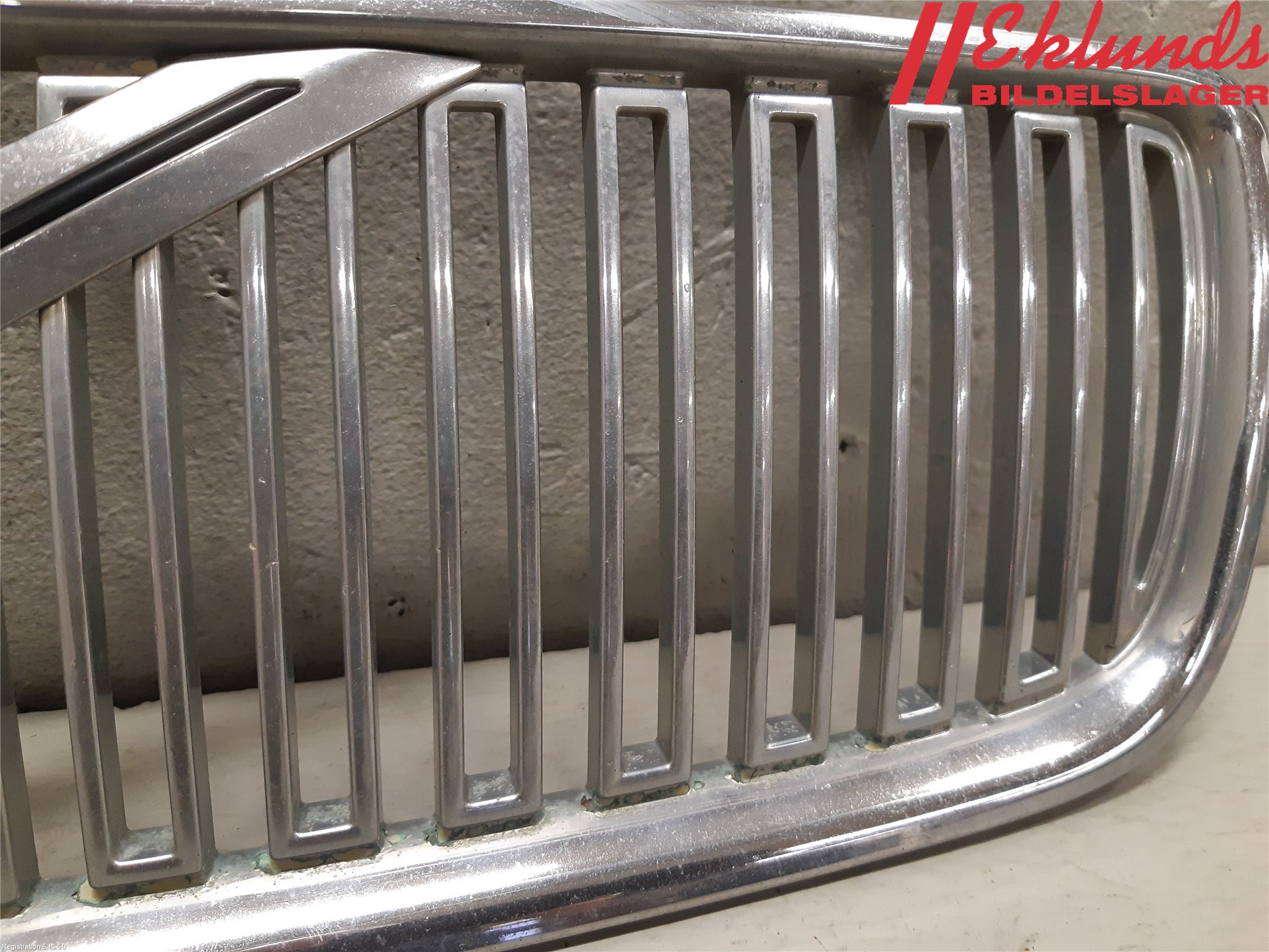 Volvo V70 05-08 Grill Komp