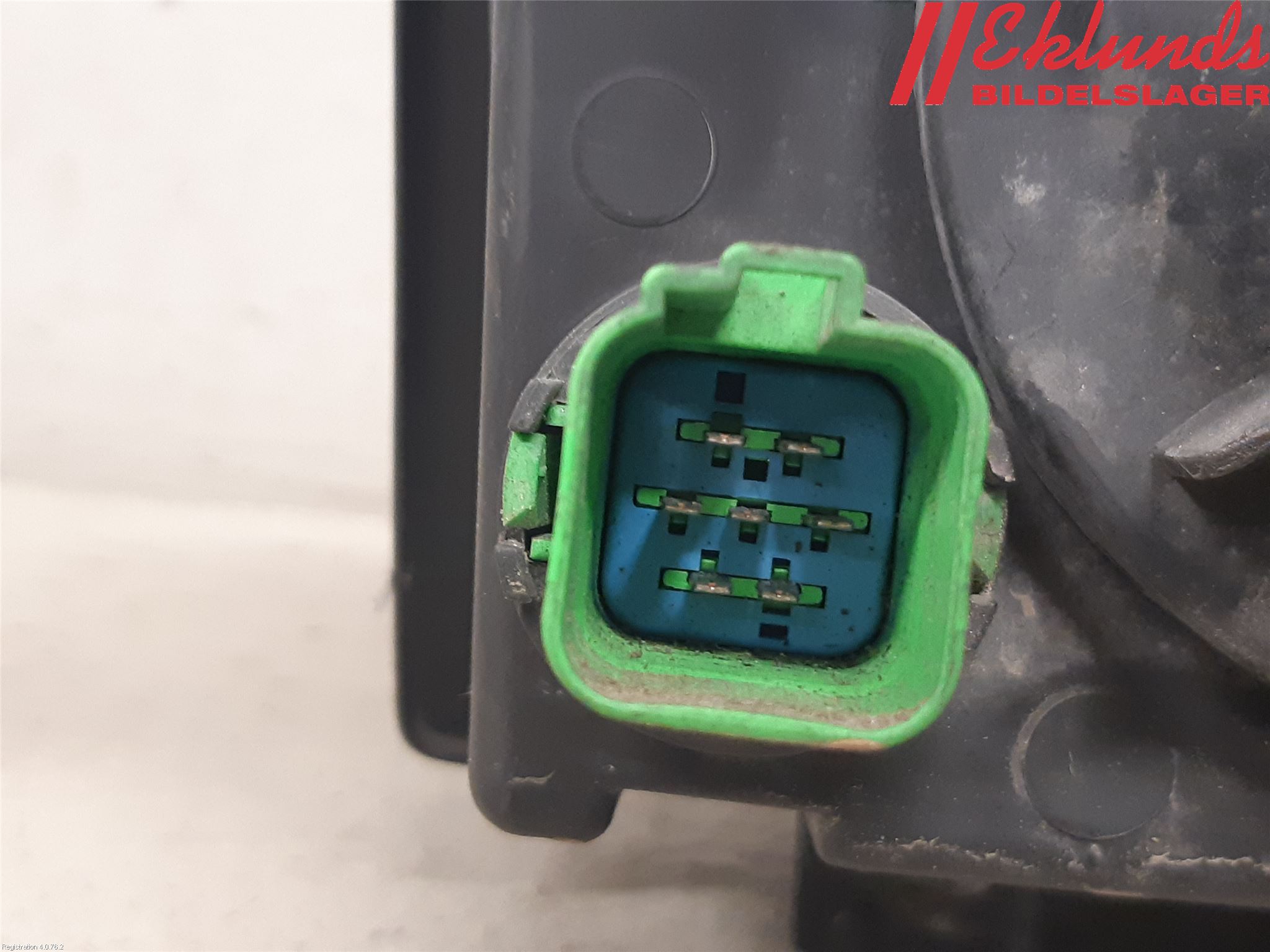 Ford TRANSIT CONNECT 03-08 Strålkastare Vänster