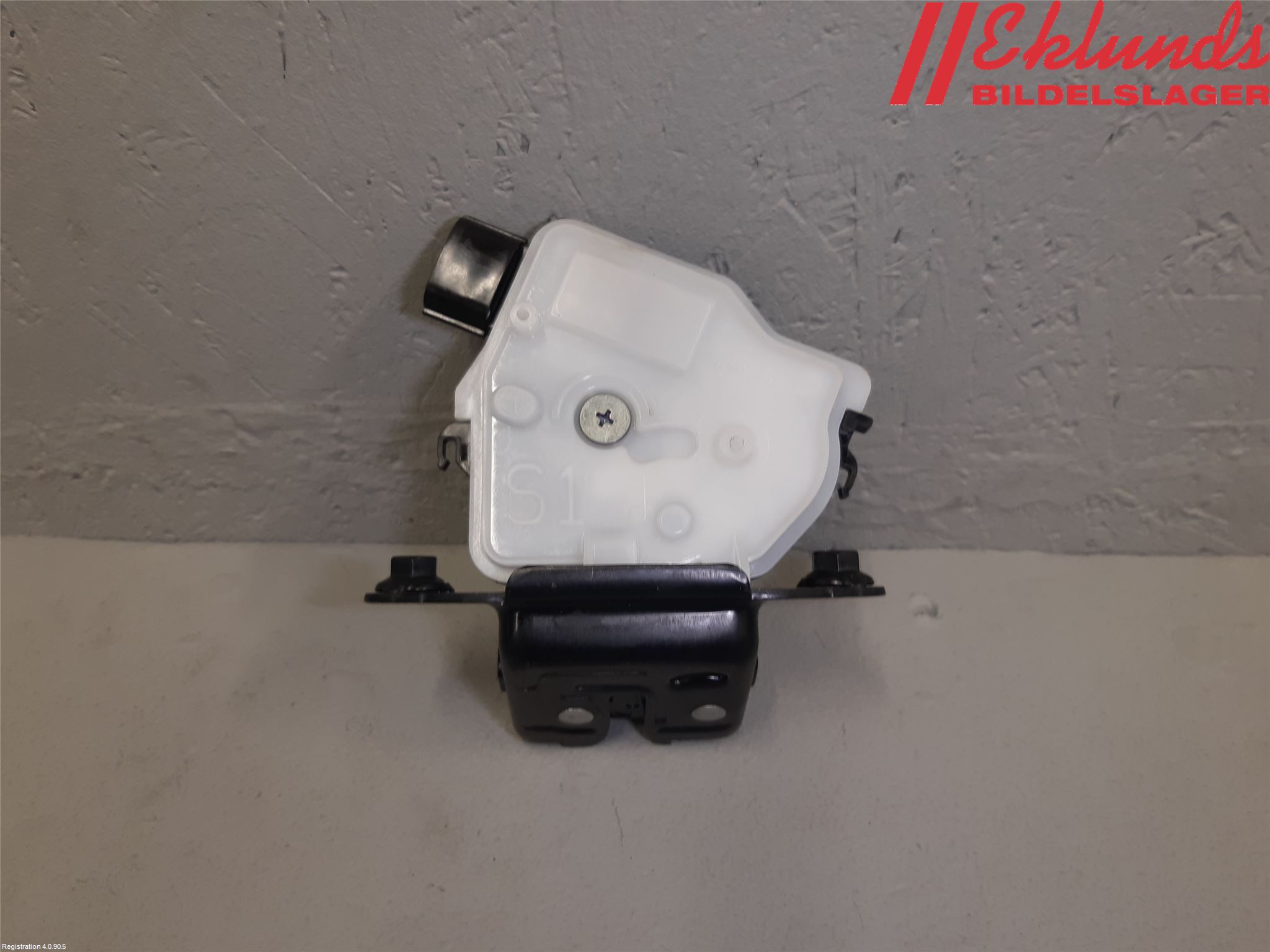 Toyota COROLLA 19- Låskista Baklucka