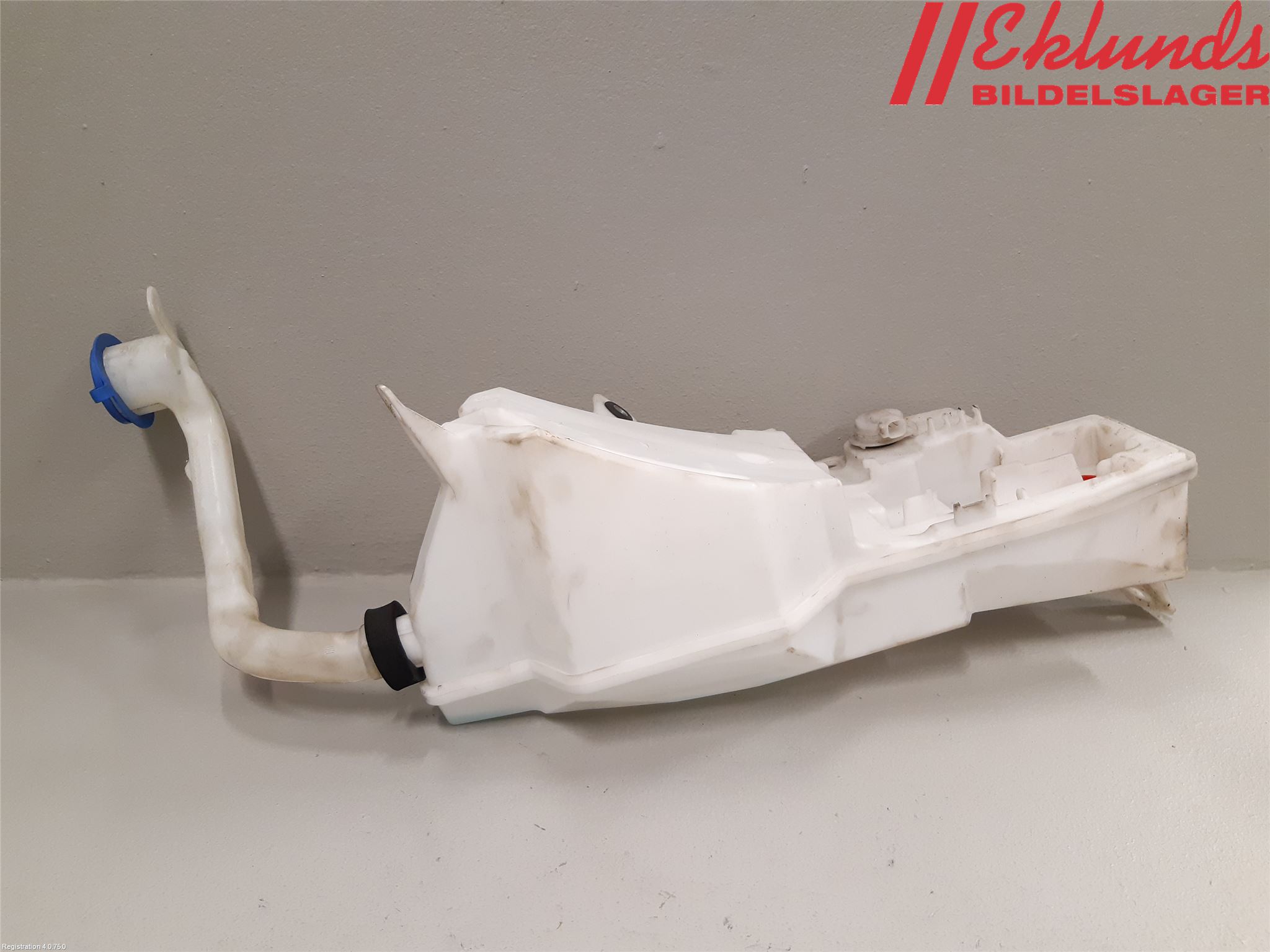 Volvo V90 17->> Spolartank Vindruta-Strål