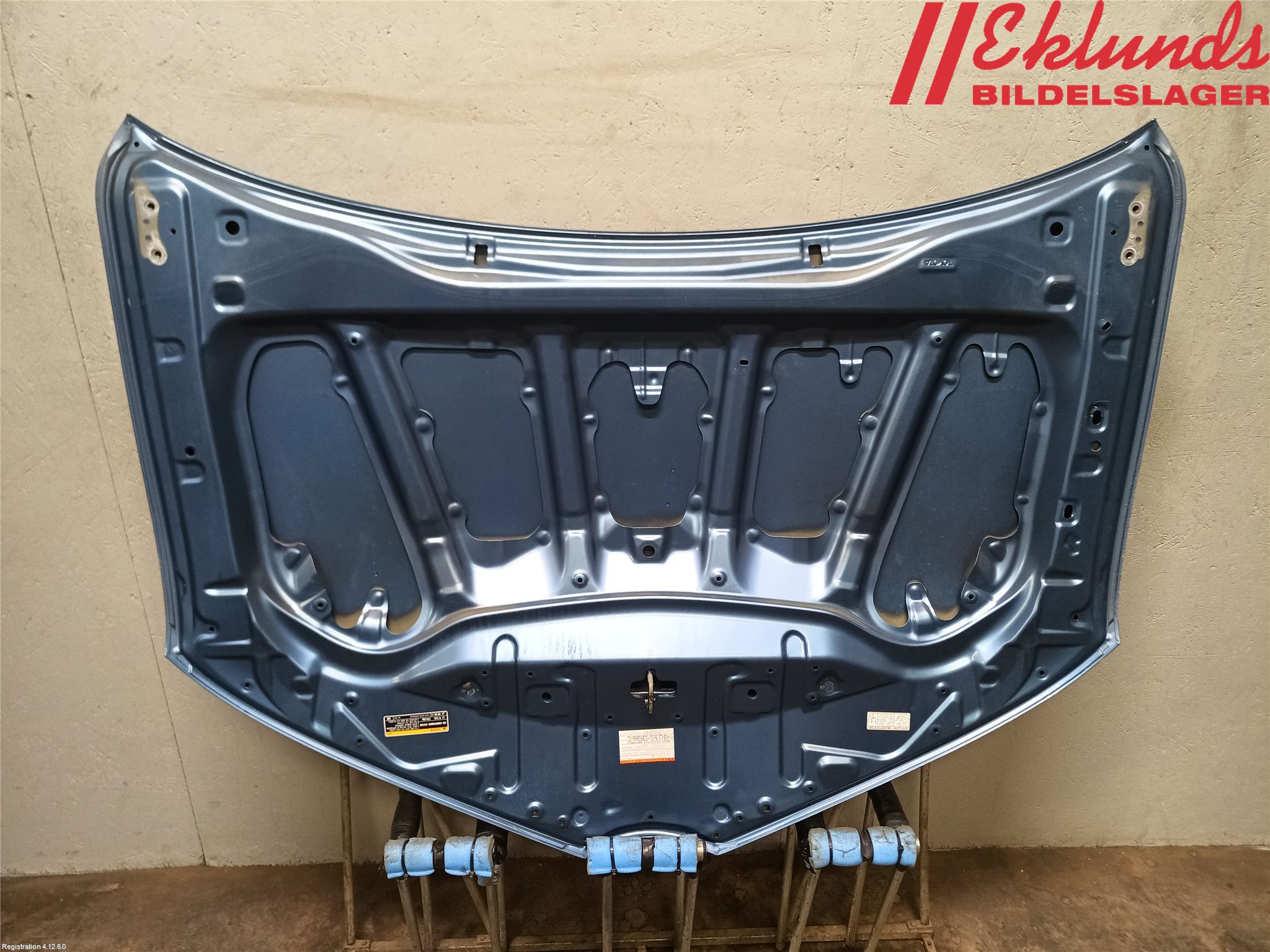 Toyota AURIS 13-19 Huv Fram