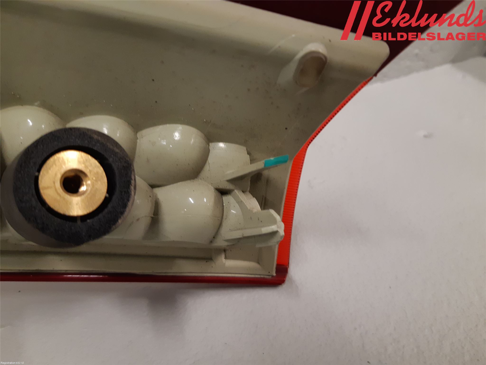 Volvo V70 08-13 Bakljus Lucka Hö