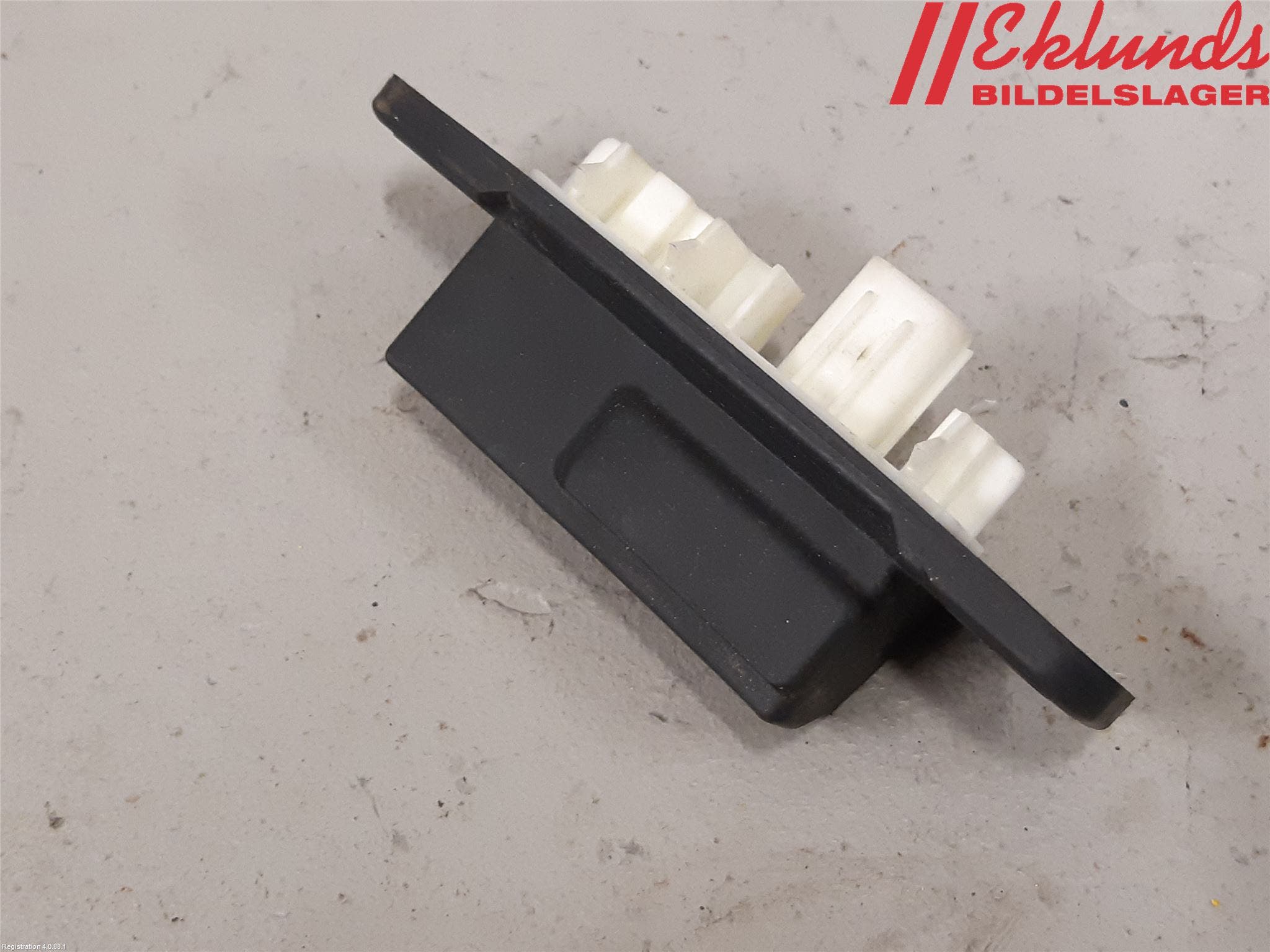 Toyota YARIS XP21 20- Bakluckehandtag