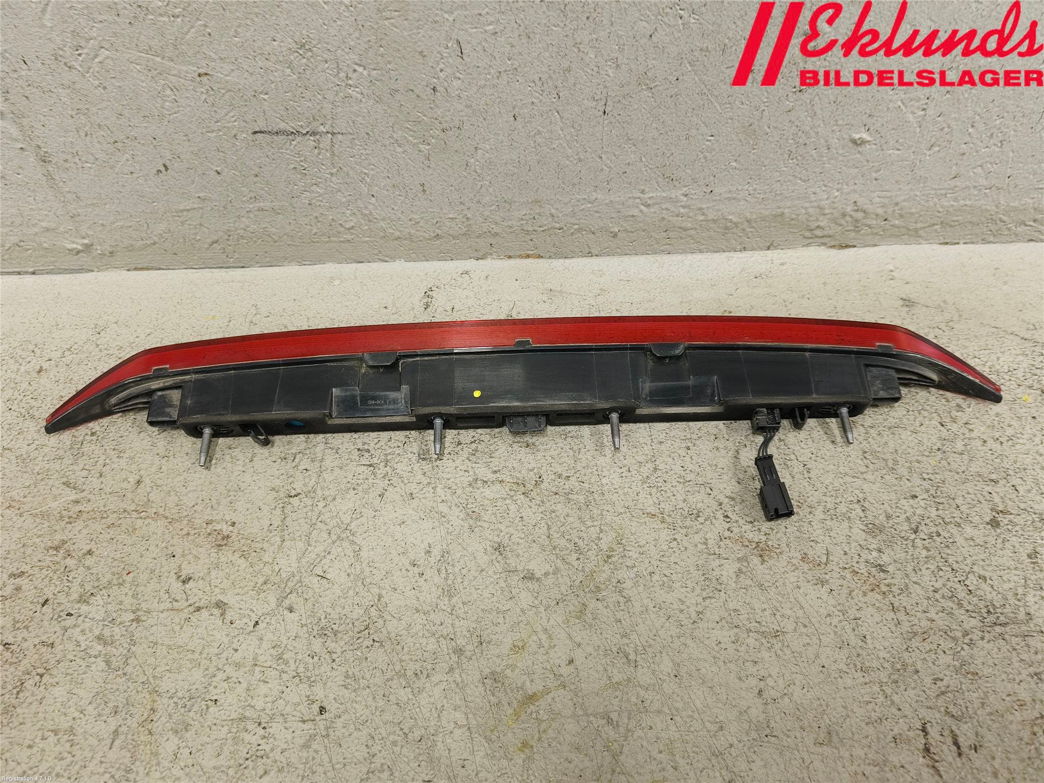 Volvo V90 CROSS COUNTRY 17->> Bromsljus Bakruta