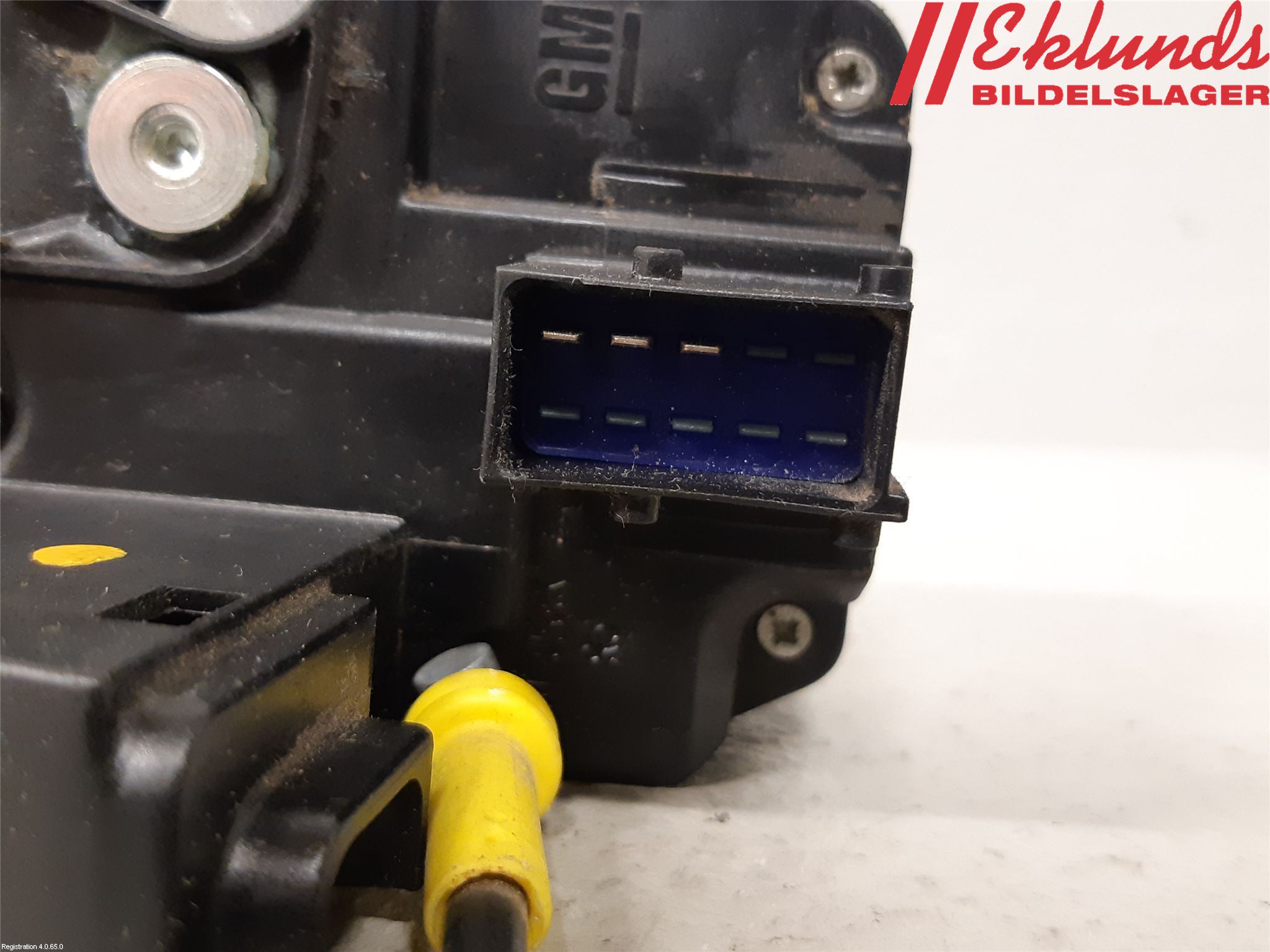 Opel VIVARO 01-14 Låskista-Dörrlås