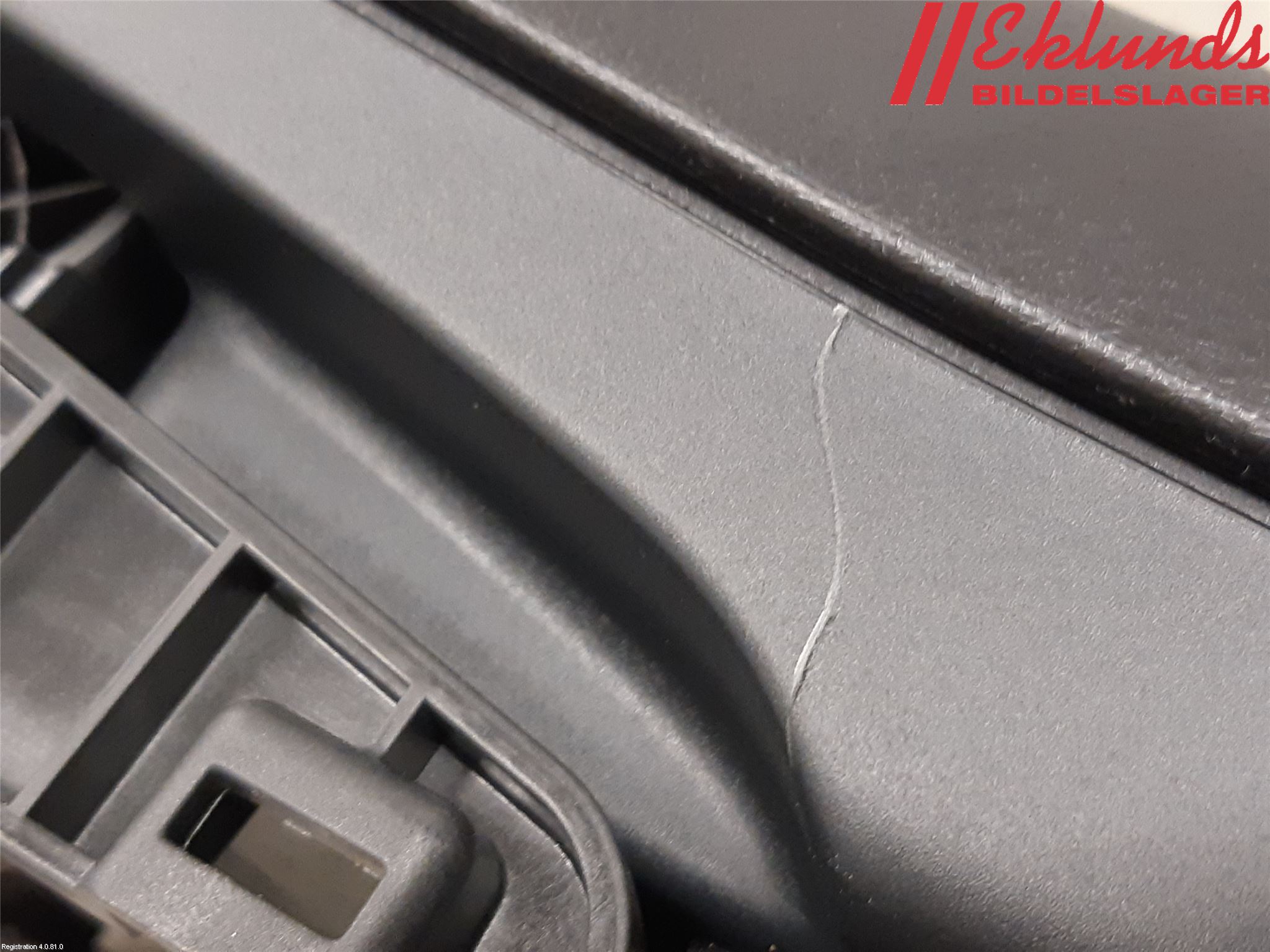 Toyota YARIS XP21 20- Inredning Armstöd