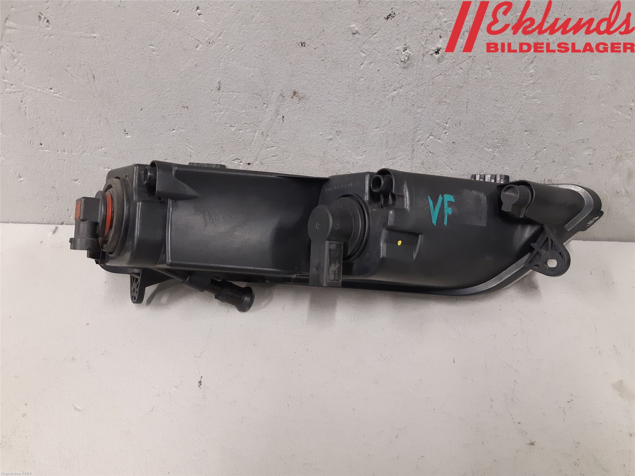 Volkswagen VW PASSAT 11-14 Dimljus-Varselljus Fram