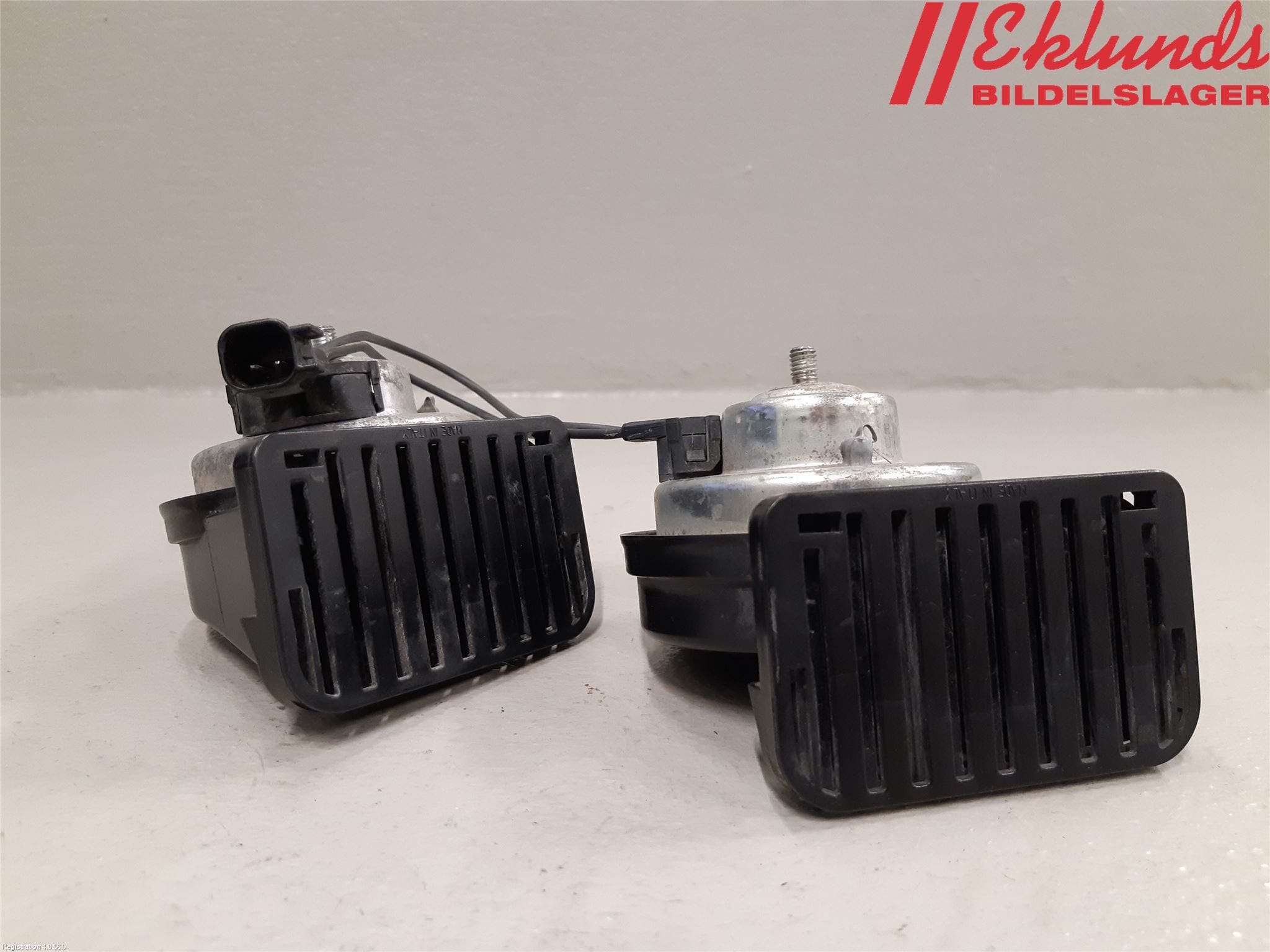 Opel ASTRA J 10-15 Signalhorn