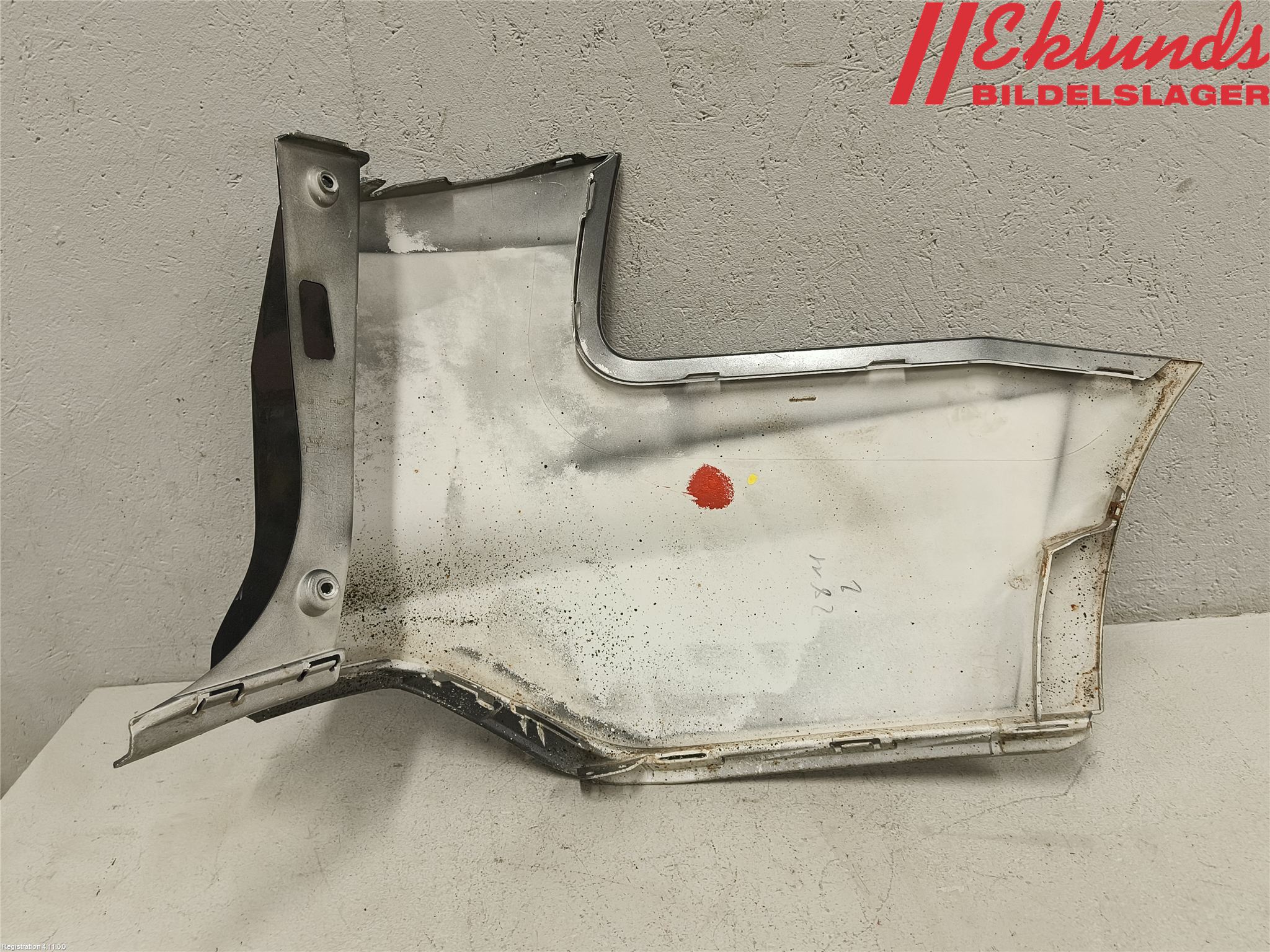 Ford FOCUS 15-18 Stötfångardel Bak Vä