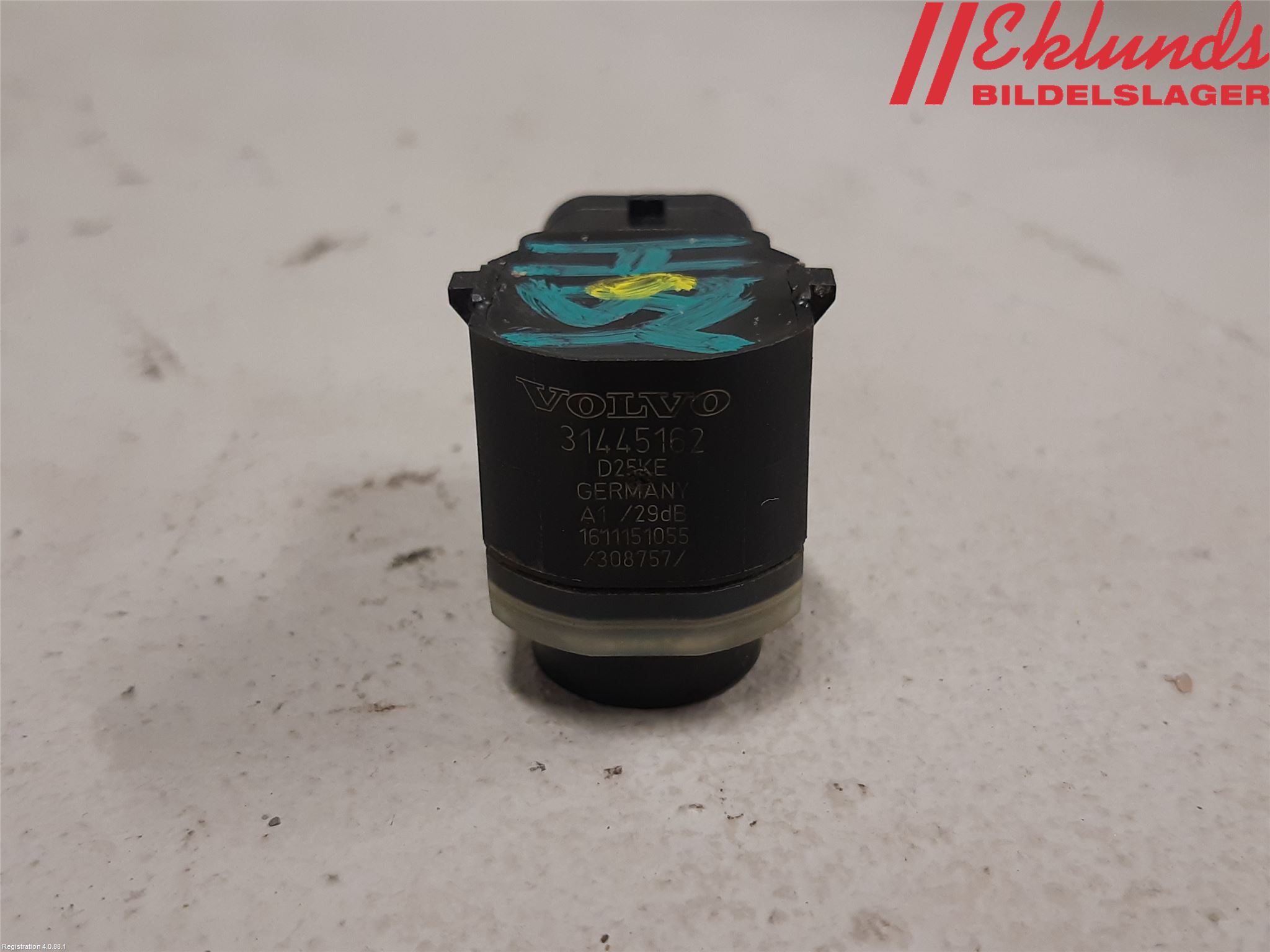 Volvo V40 CROSS COUNTRY 13-19 Parkeringshjälp Backsensor