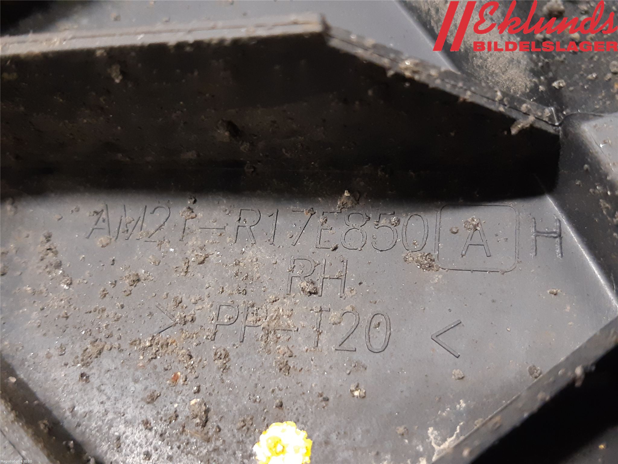 Ford S-MAX 06-15 Stötfångarfäste Bak Hö