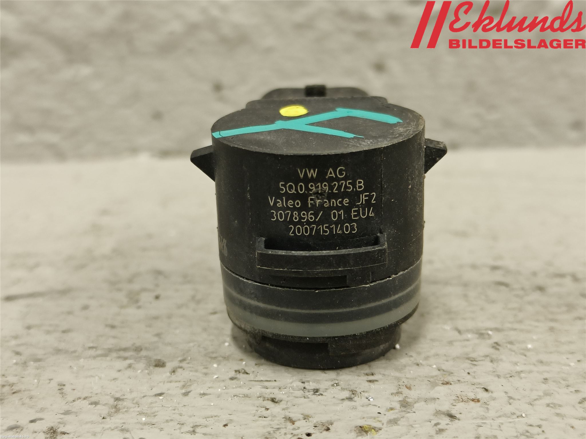 Volkswagen VW PASSAT 15-19 Parkeringshjälp Frontsensor