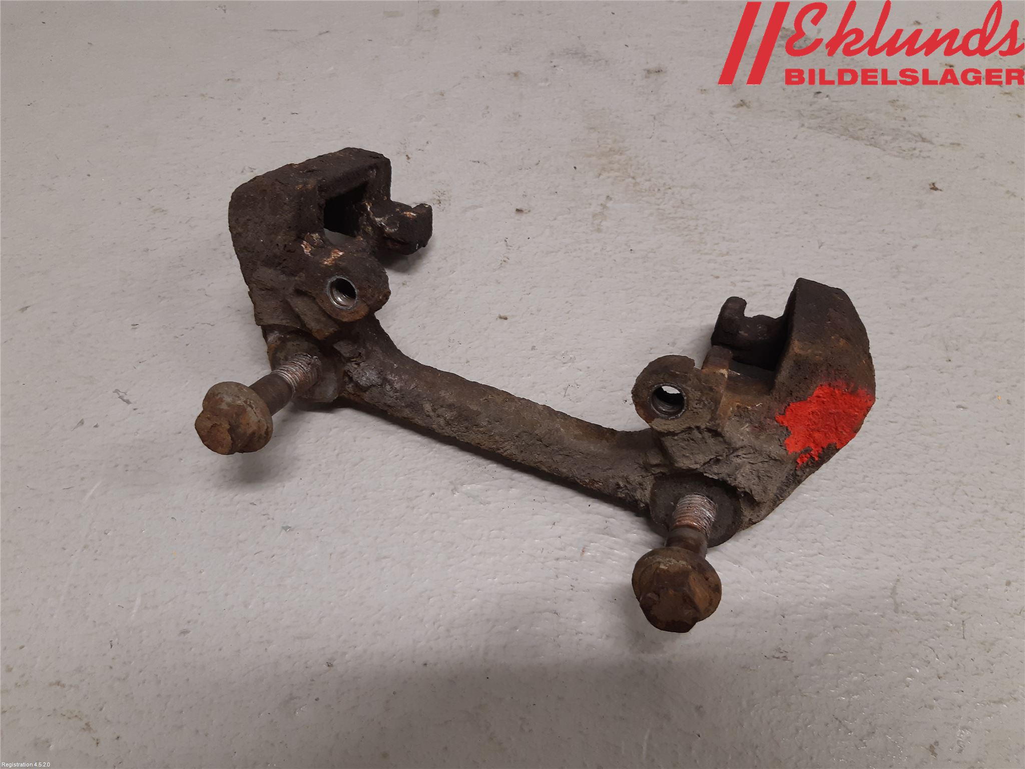 Volvo S60 05-10 Bromsokshållare