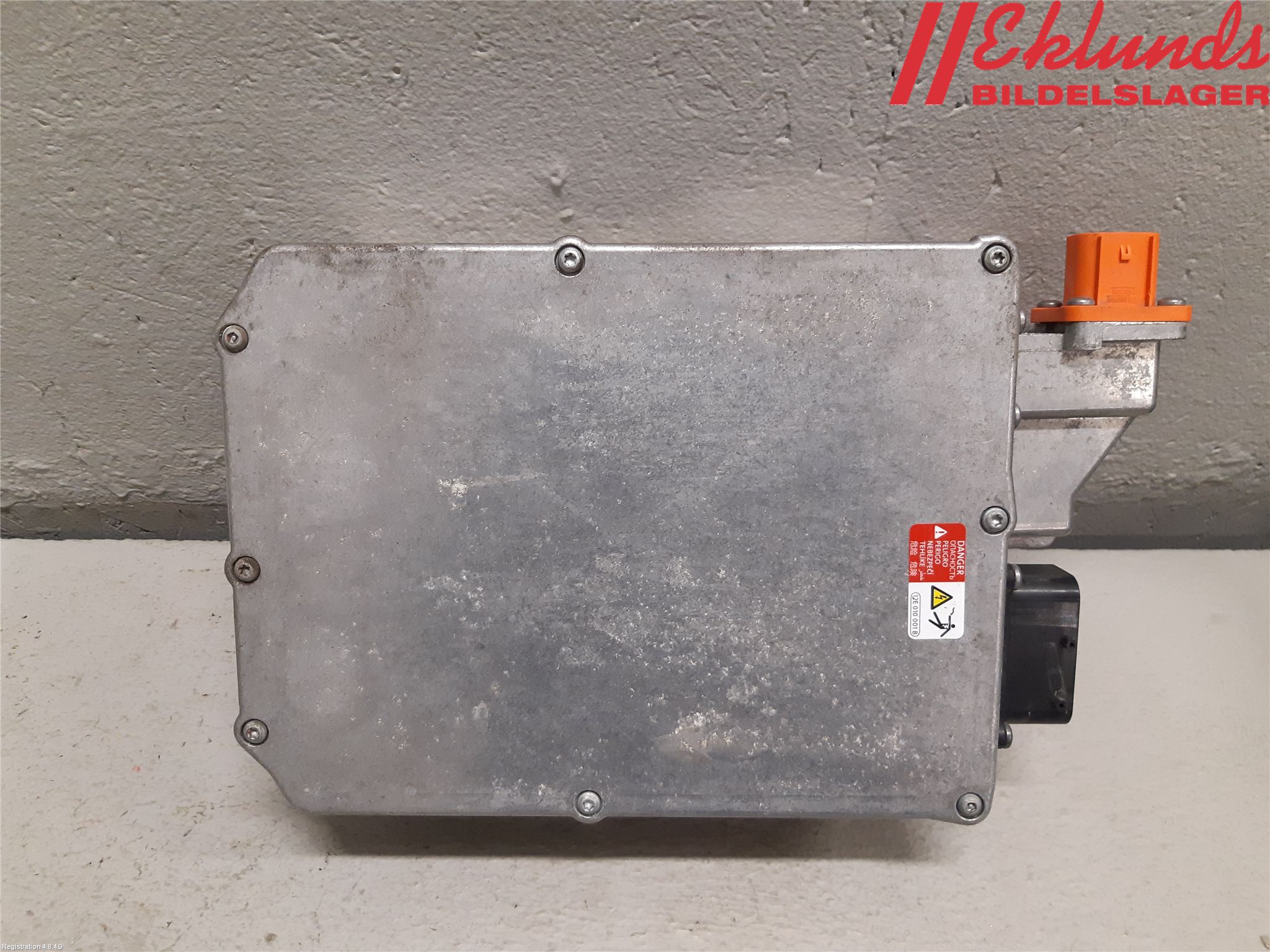 Volkswagen VW PASSAT 20-24 Batteriladdare Högspänning