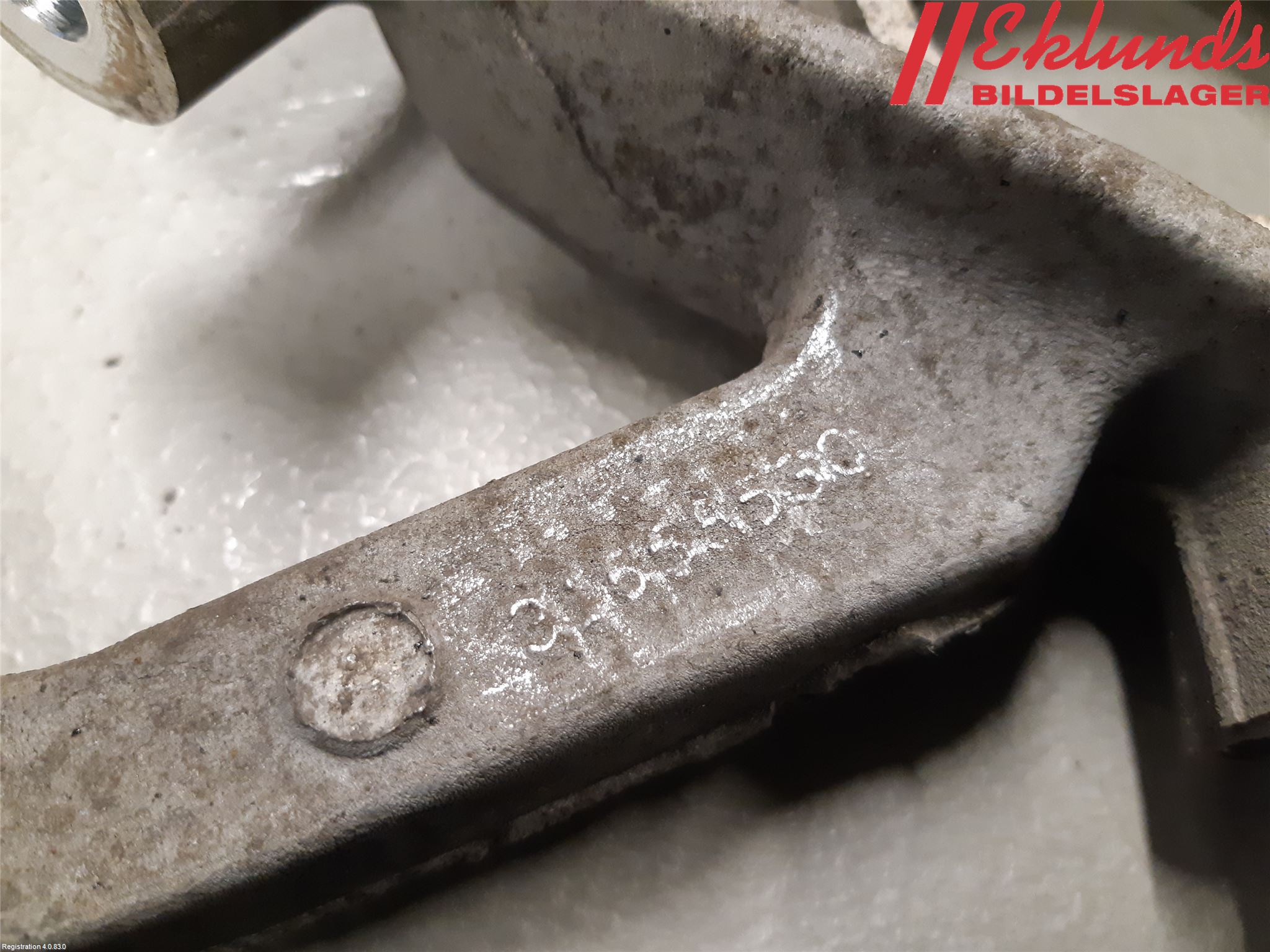 Volvo V90 17->> Hjullagerhus-Spindel Hö B