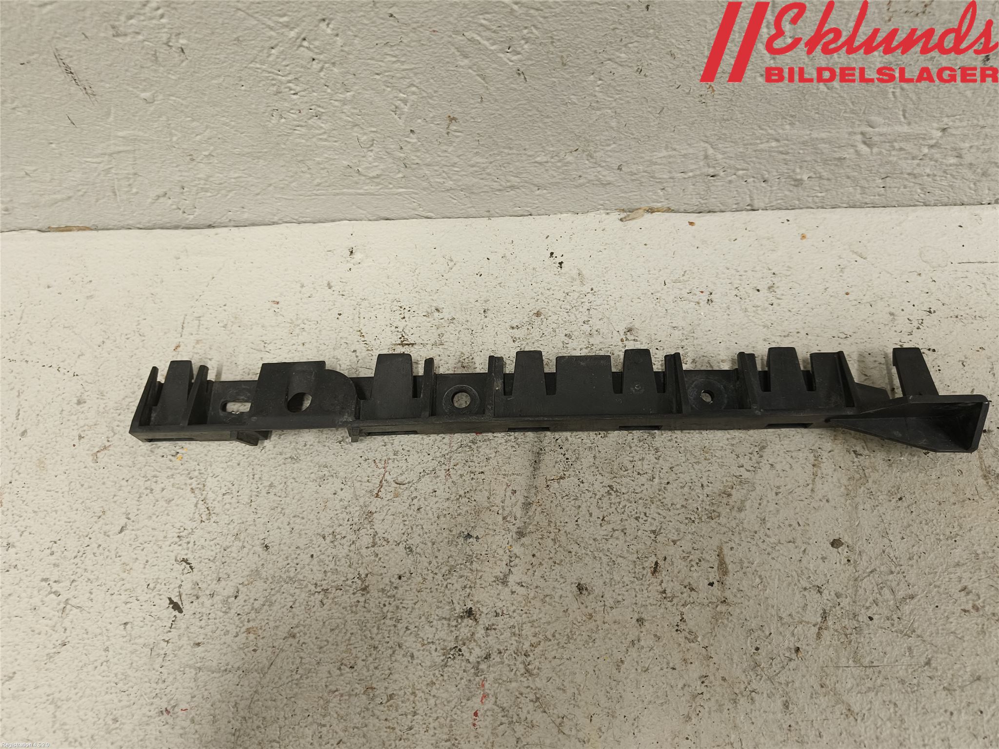 BMW 1 E87/81 5D/3D 03-11 List Skärmkant