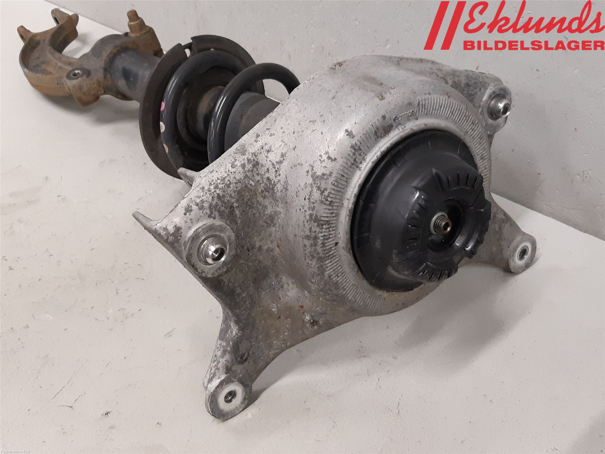 Audi A5 07-16 Fjäderben Fram Vänster