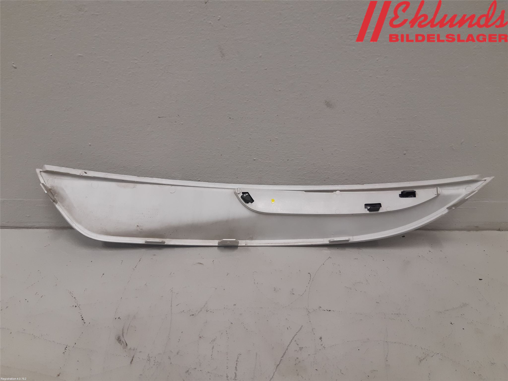 Ford KUGA 08-12 Stötfångardel Fram Hö