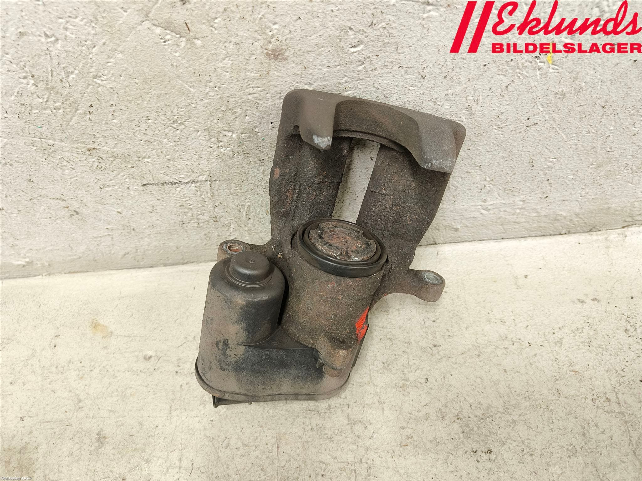 Volvo V70 14-16 Bromsok Bak Vänster