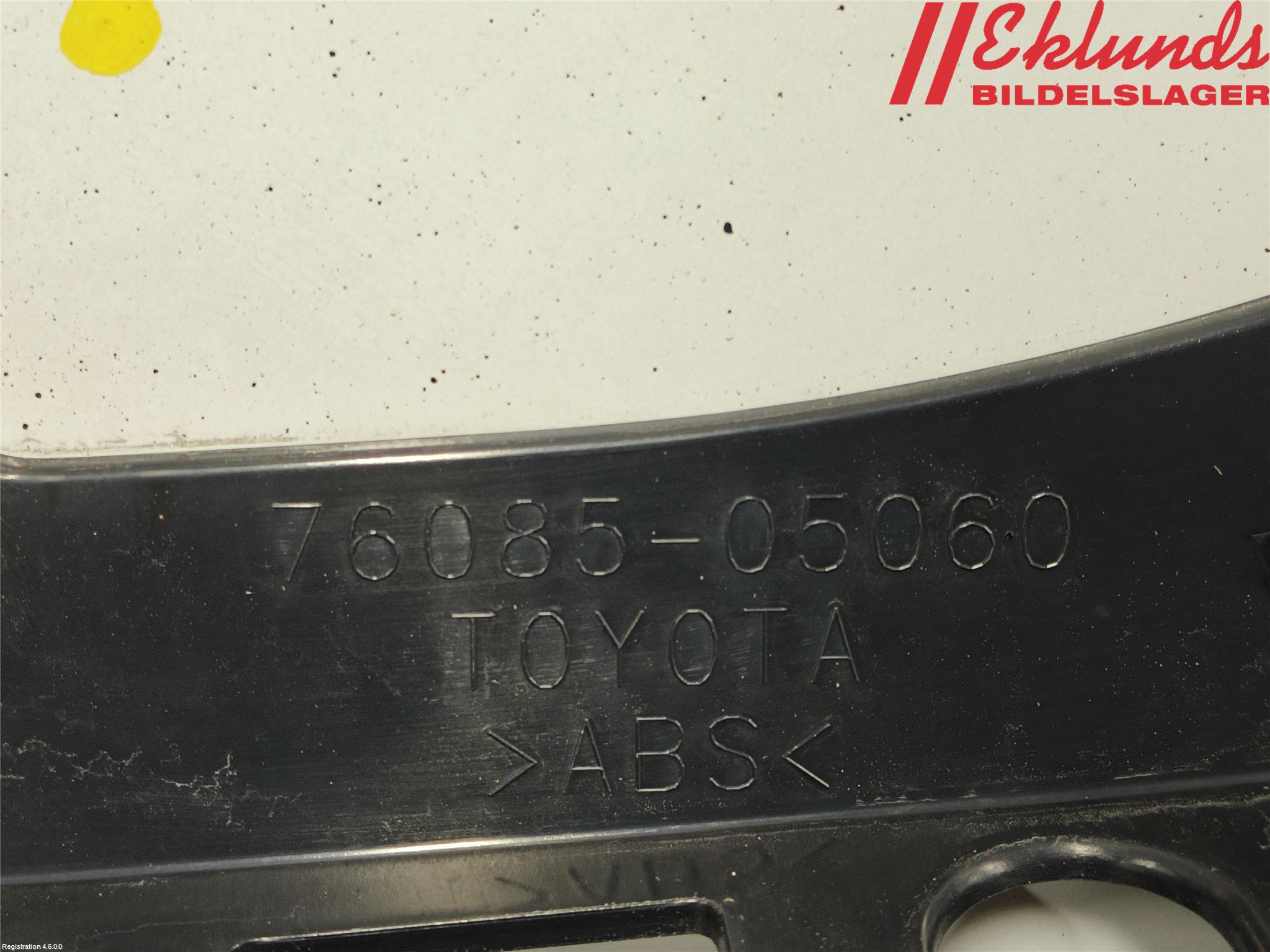 Toyota AVENSIS 09-15 Spoiler Baklucka