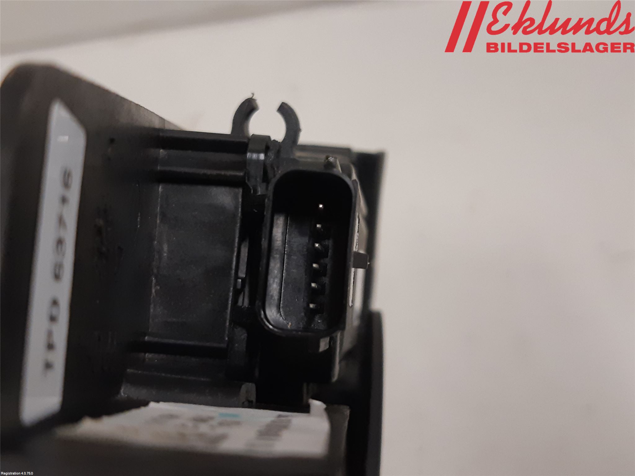 Volvo V90 17->> Gaspedal