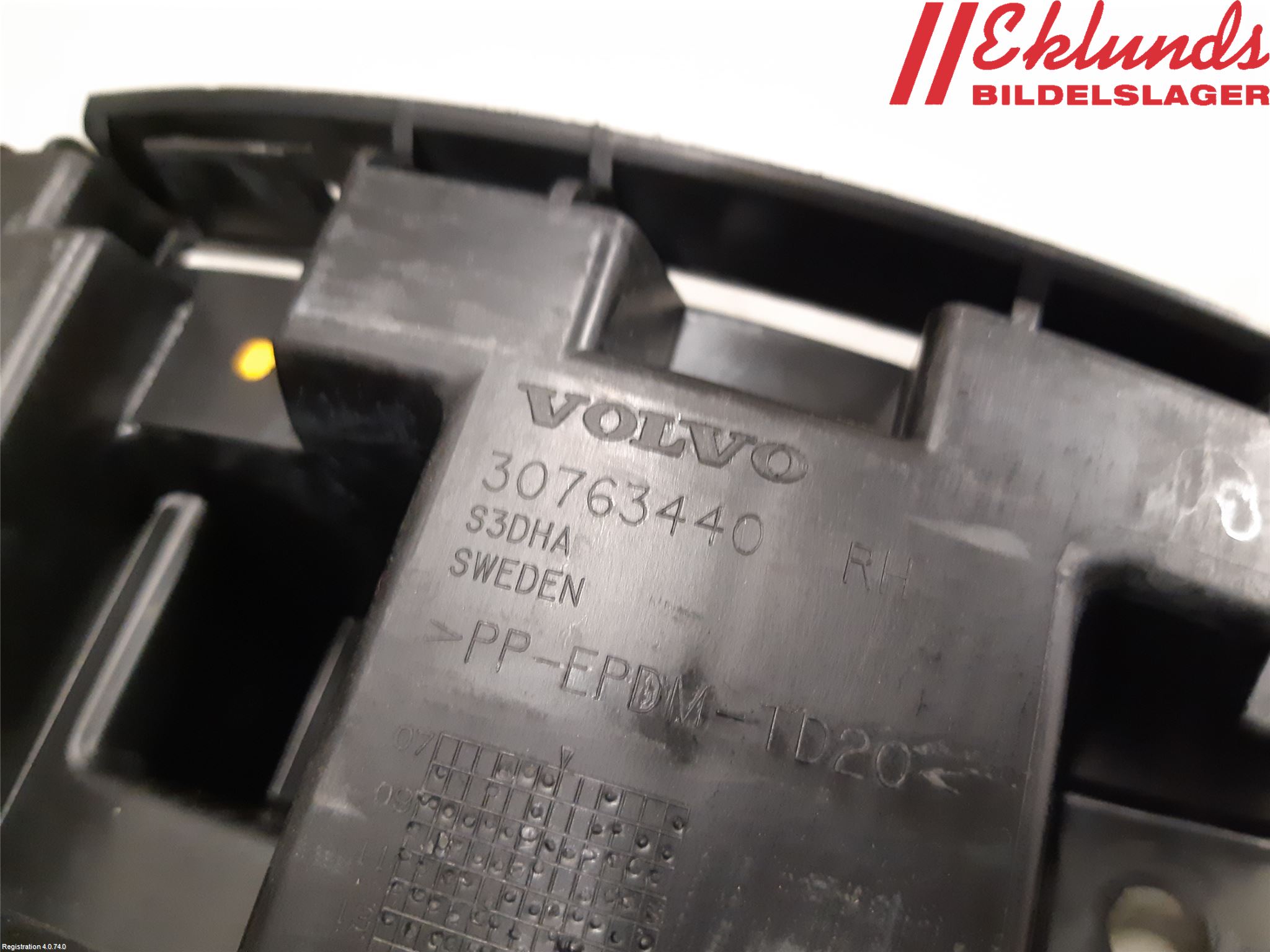 Volvo XC60 14-17 Stötfångarfäste Bak Hö