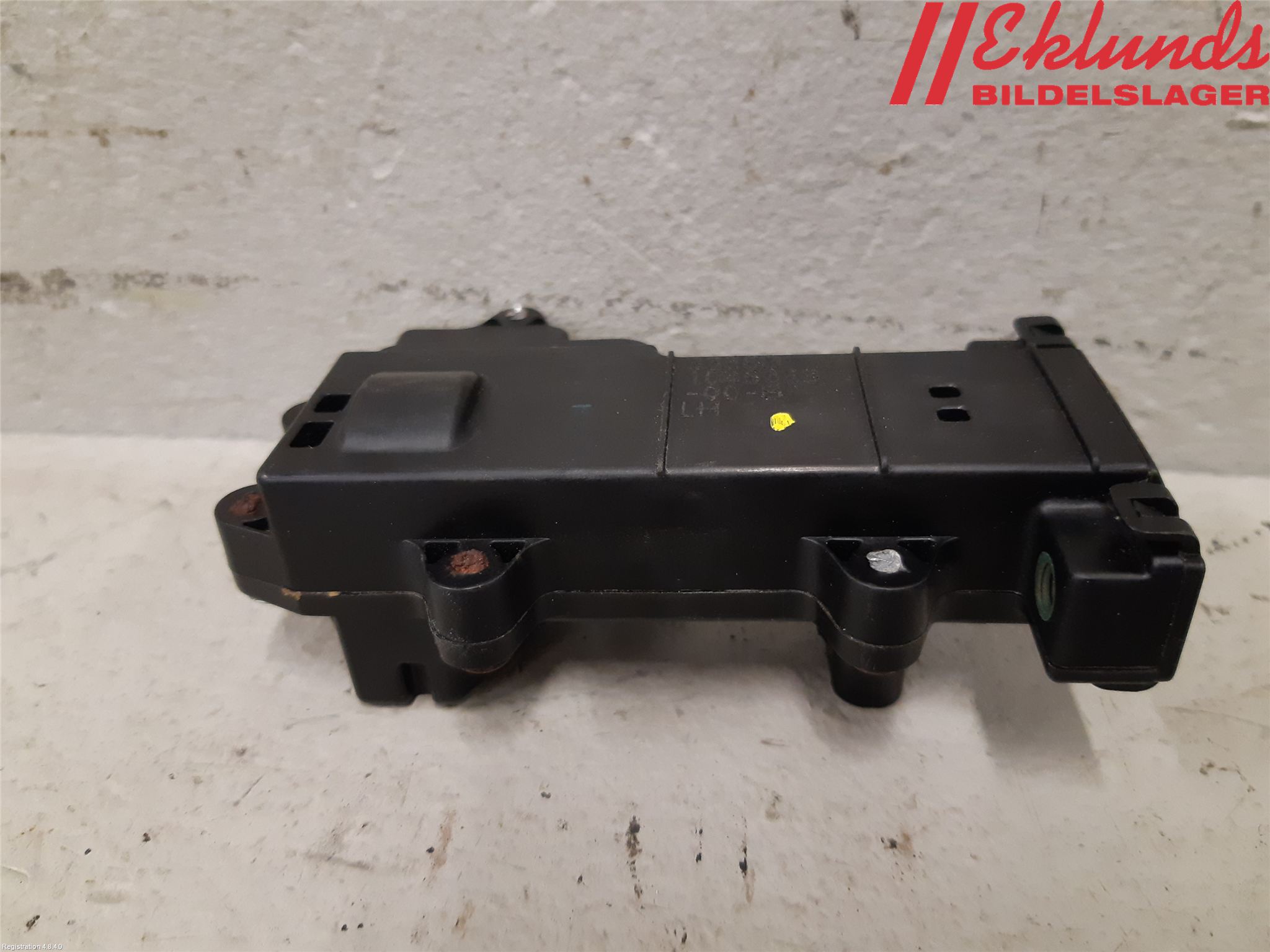 Tesla MODEL X 16- Styrenhet Dörr