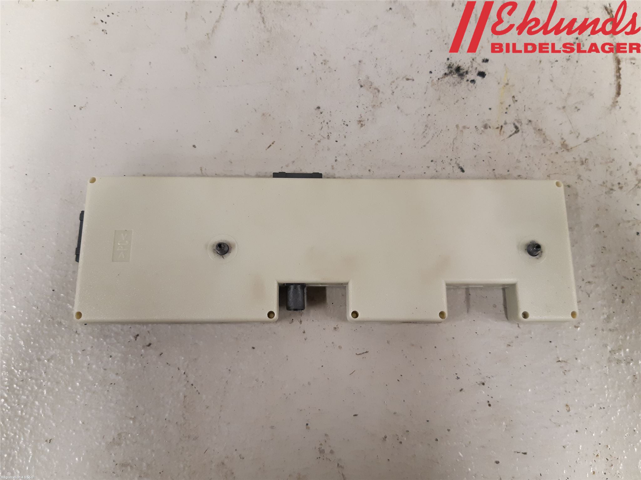 BMW 3 E90/91 SED/TOU 05-12 Antennförstärkare