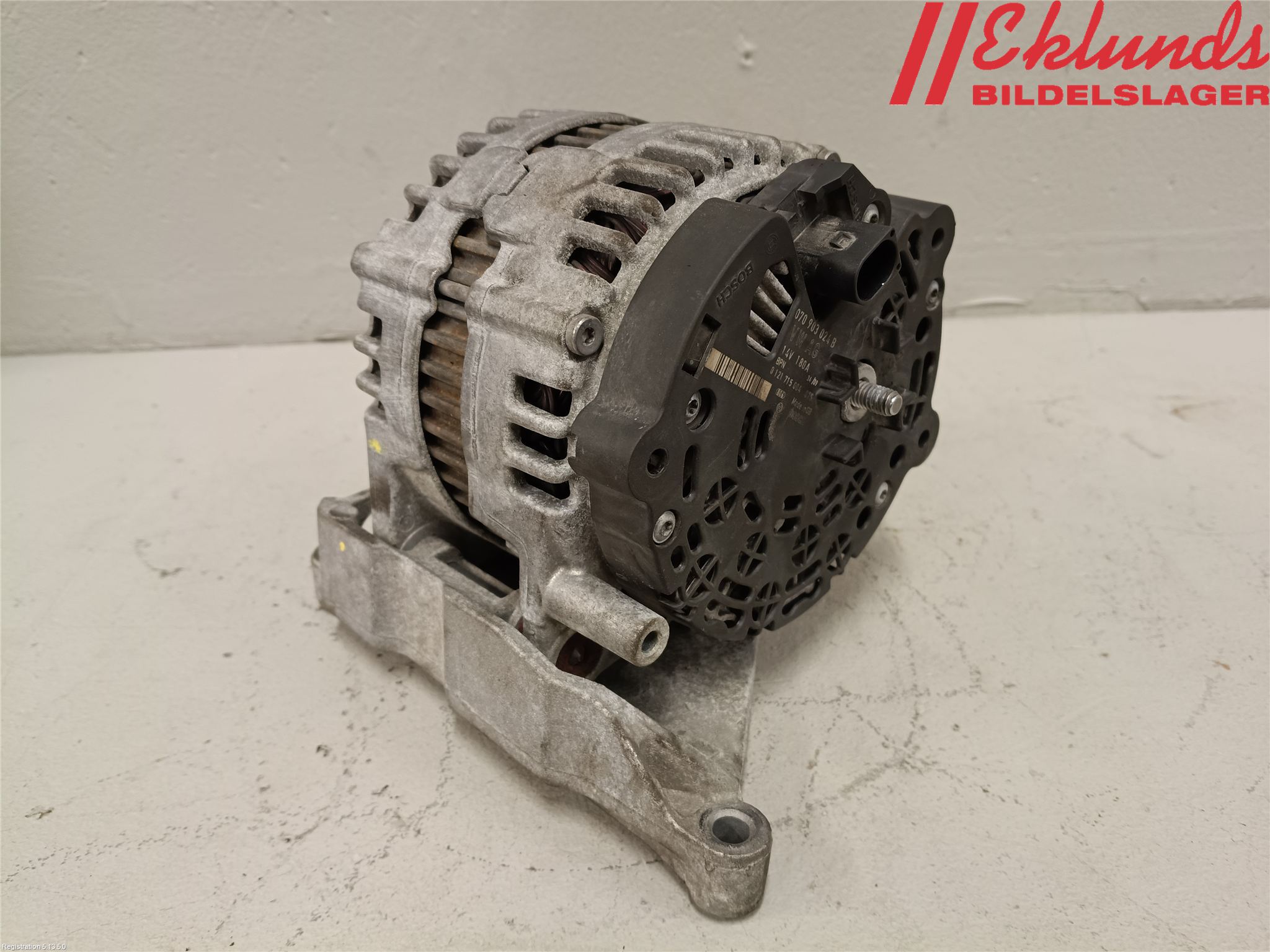 Volkswagen VW TRANSP/CARAVELLE (T5) 04-15 Generator
