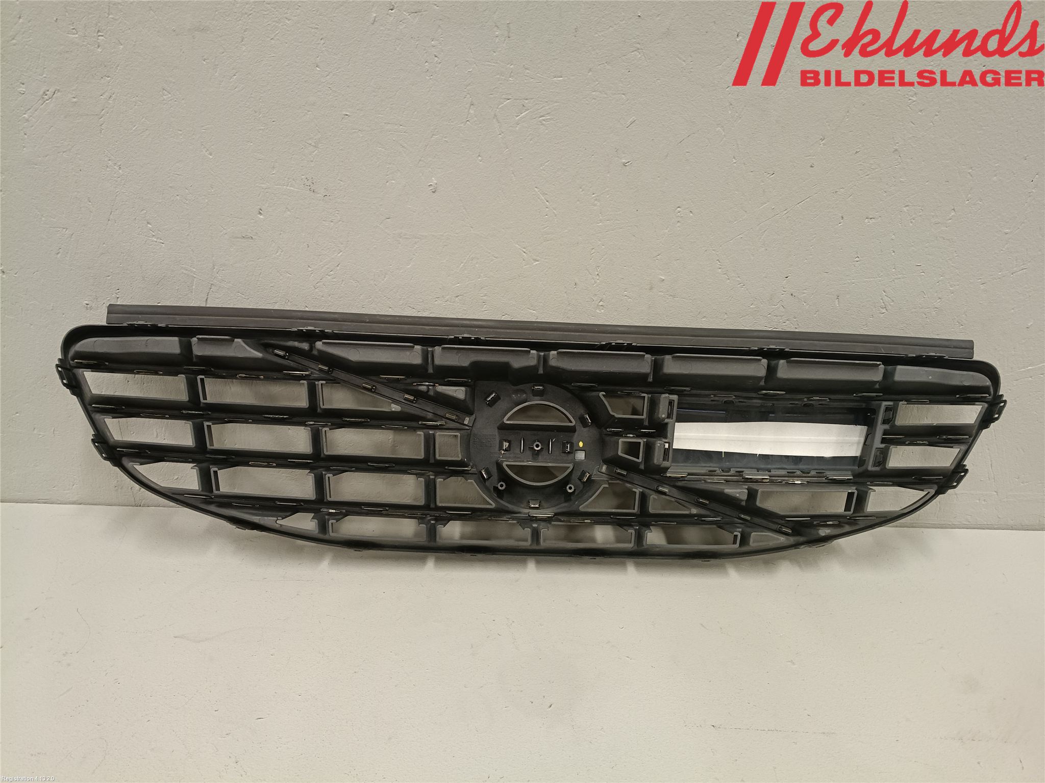 Volvo XC60 14-17 Grill Komp