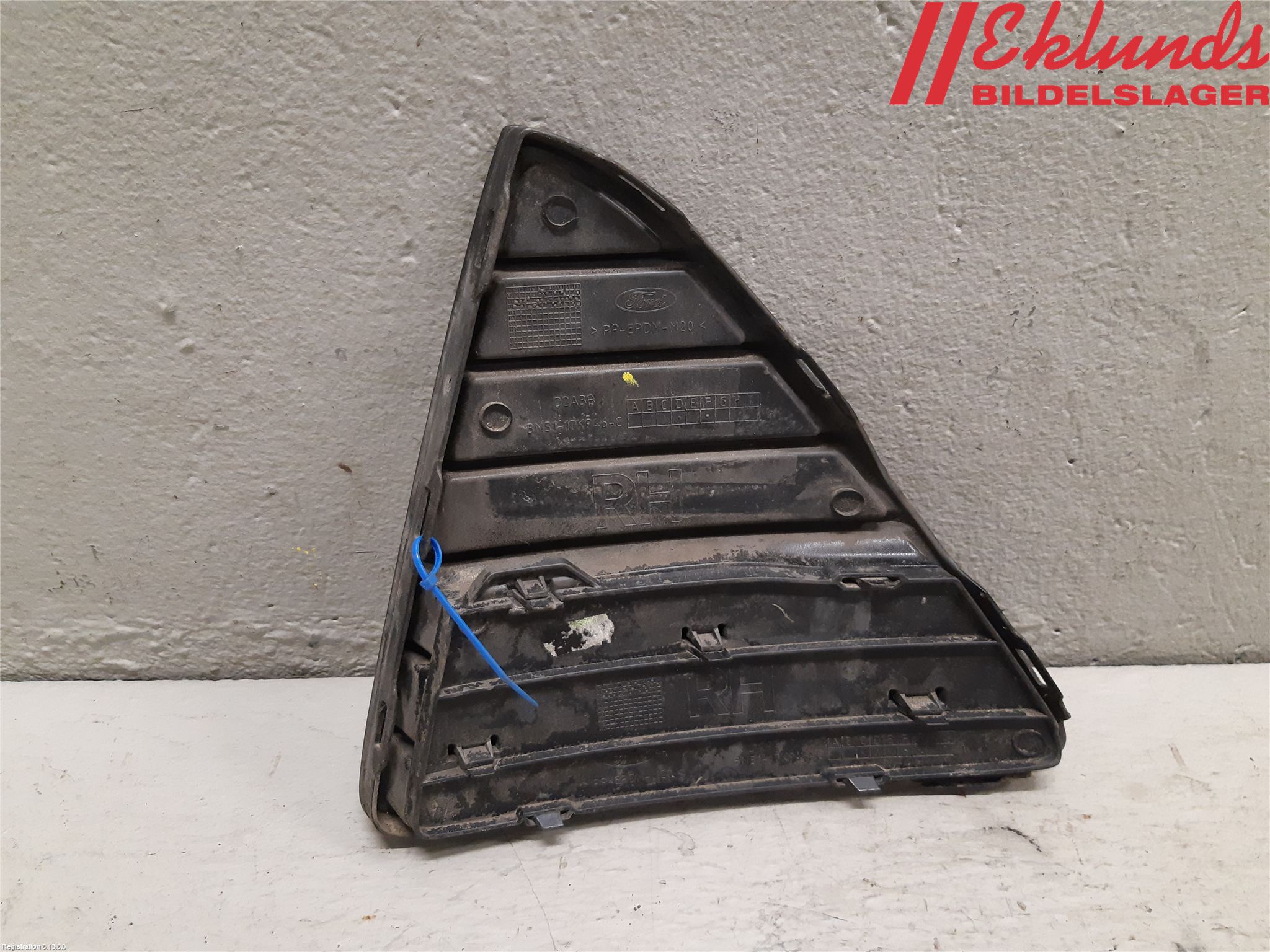 Ford FOCUS 11-14 Stöt Utfyllnad-List-Grill