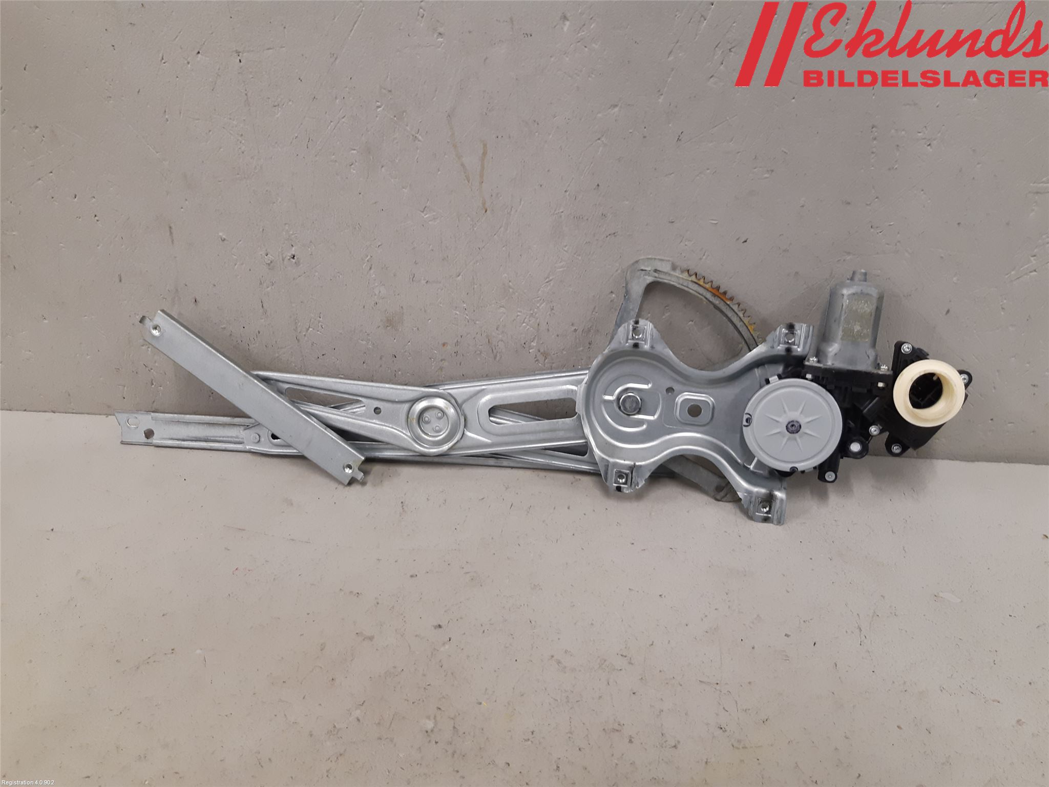 Toyota YARIS XP130 12-14 Fönsterhiss El Kompl