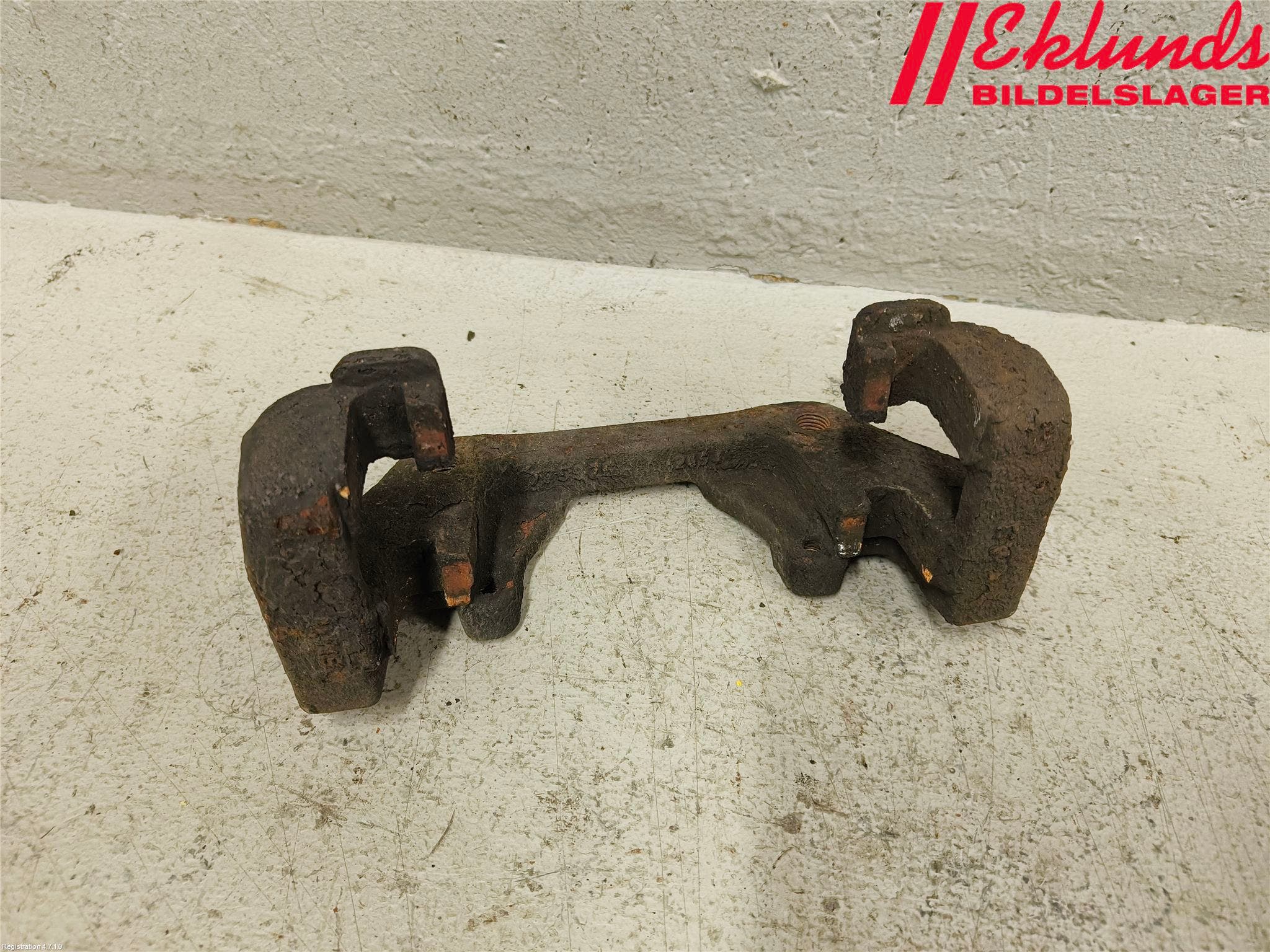 BMW 3 F30/F31/F80 12-19 Bromsokshållare