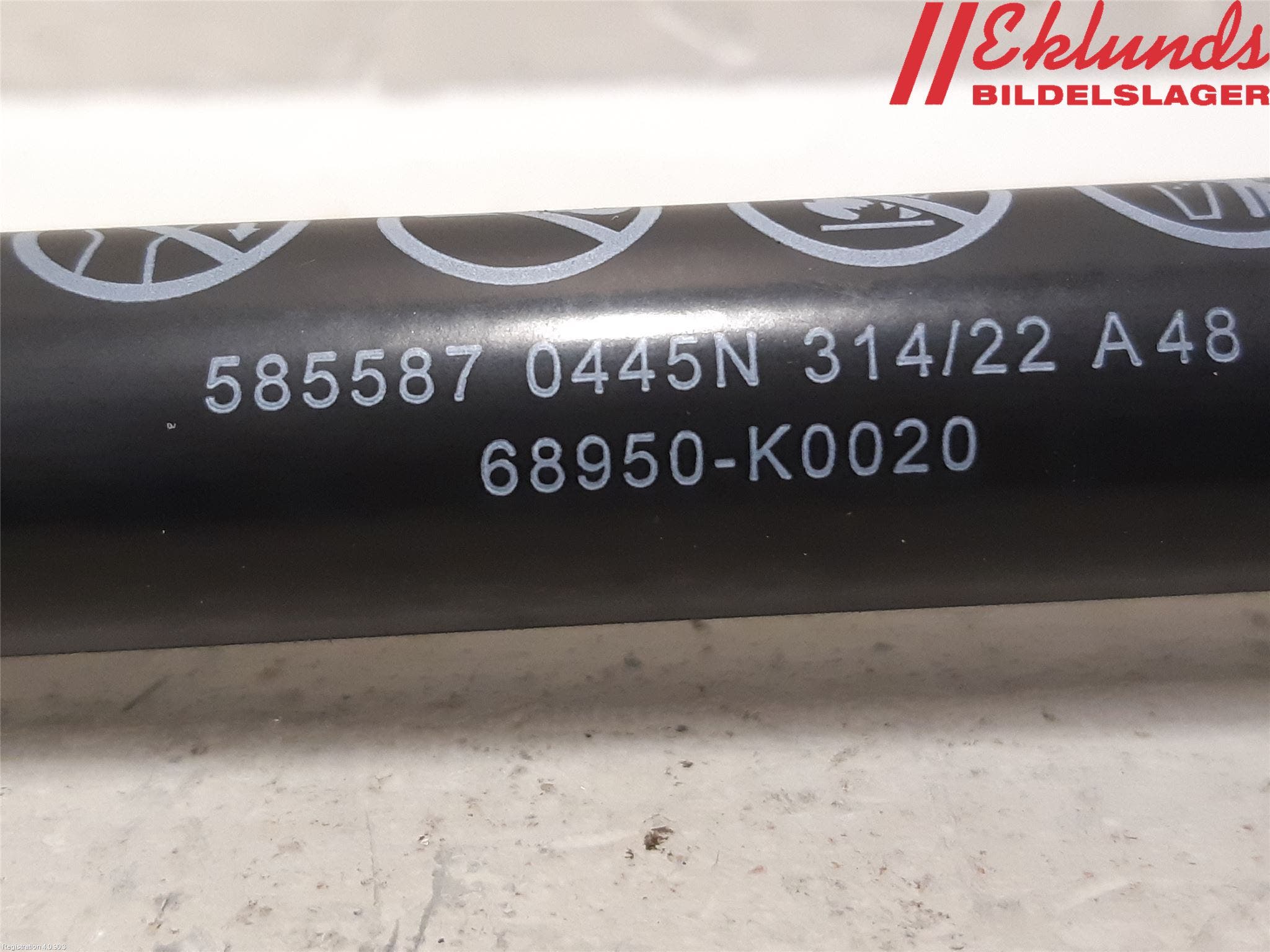 Toyota YARIS XP21 20- Gasfjäder Baklucka