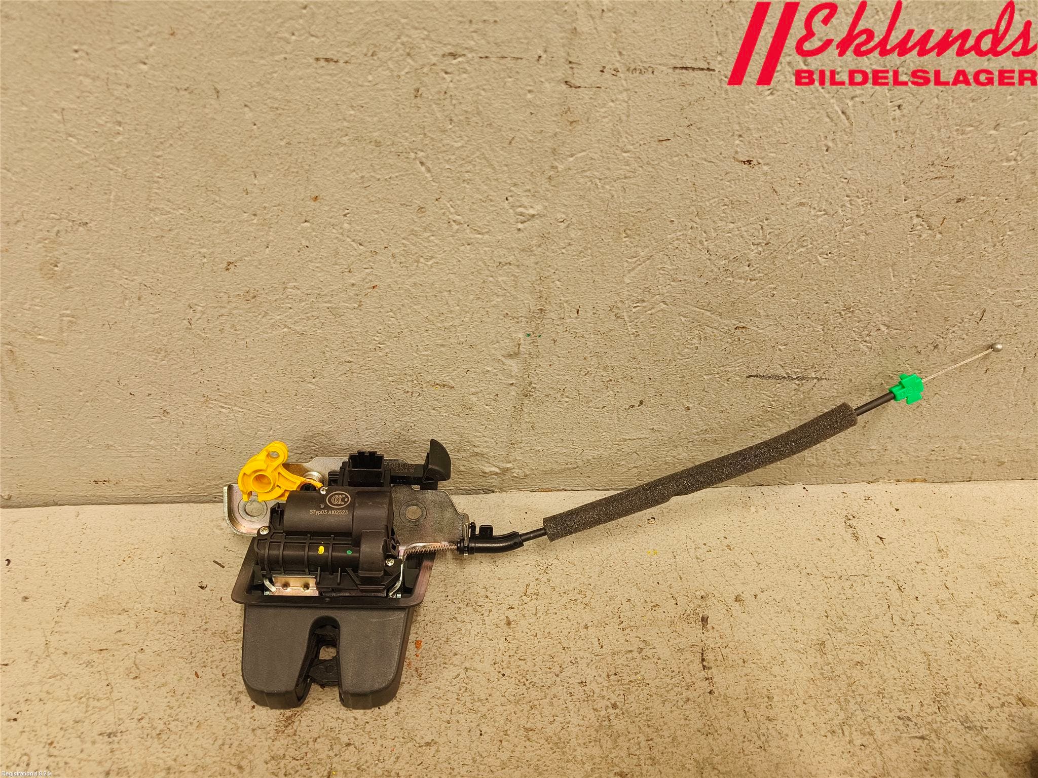 Volkswagen VW PASSAT 15-19 Låskista Baklucka