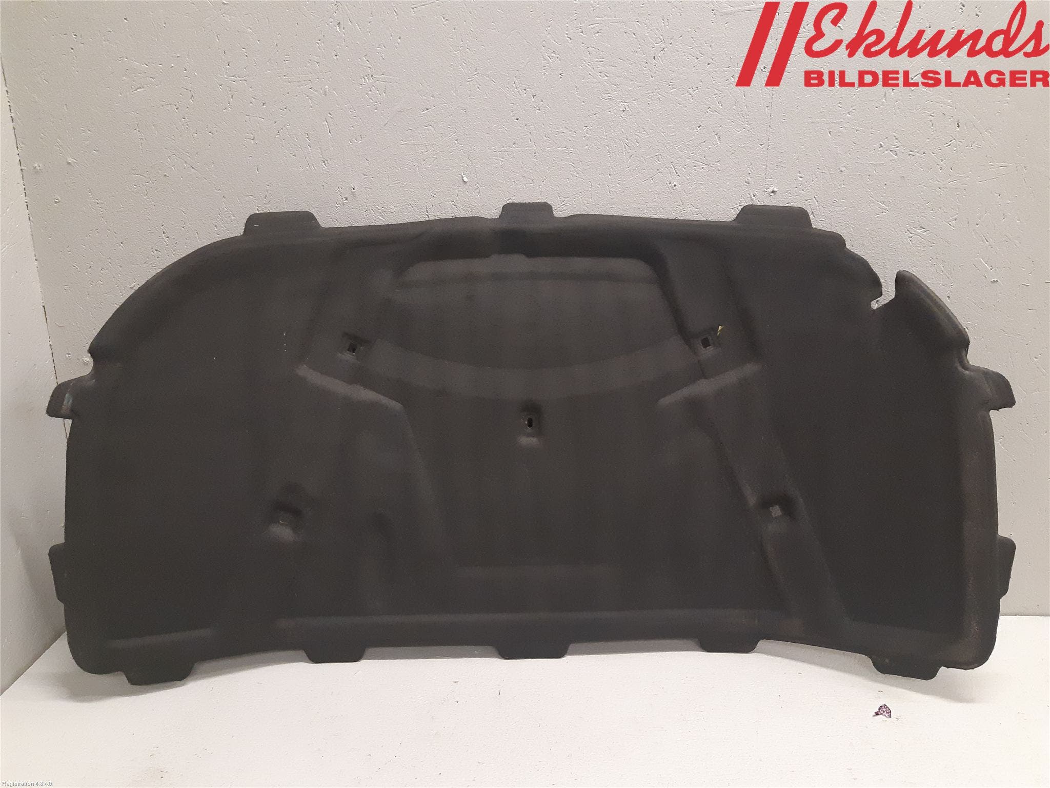 Audi A4/S4 08-11 Huvisolering